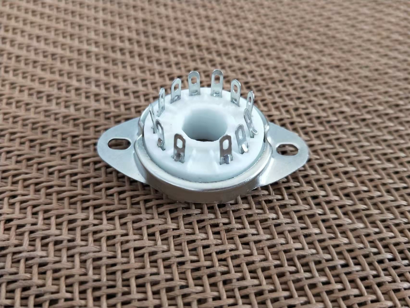 CERAMIC COMPACTRON 12 pin VACUUM TUBE SOCKET, TOP MOUNT, W/ hardware