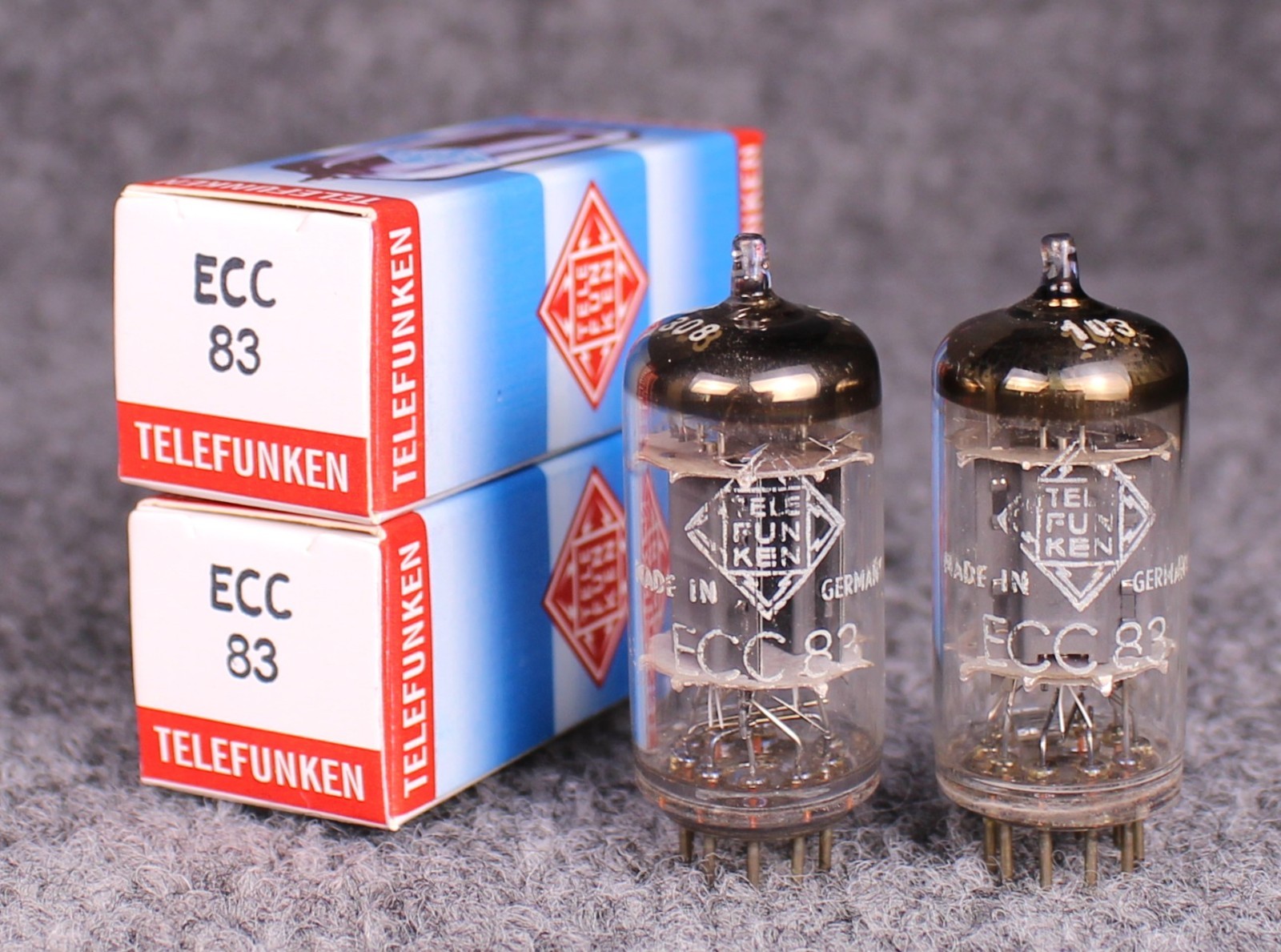 (2) Telefunken ECC83 12AX7 Ribbed Plate Tubes ~MATCHED DATE CODES ~ TEST STRONG!