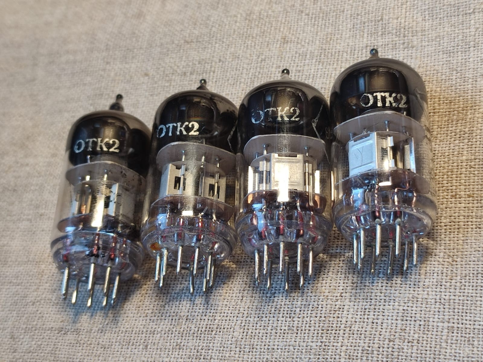 4 pcs. 6N2P-EV Voskhod / ECC83 Double Triode Tubes VI.1973′ or X.1973′ Same Date