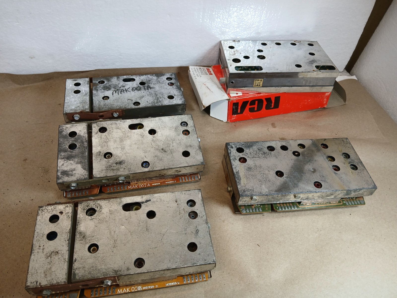 Lot of 5 vintage RCA #142285 Module MAK002A Re-Manufactured Electrical Parts