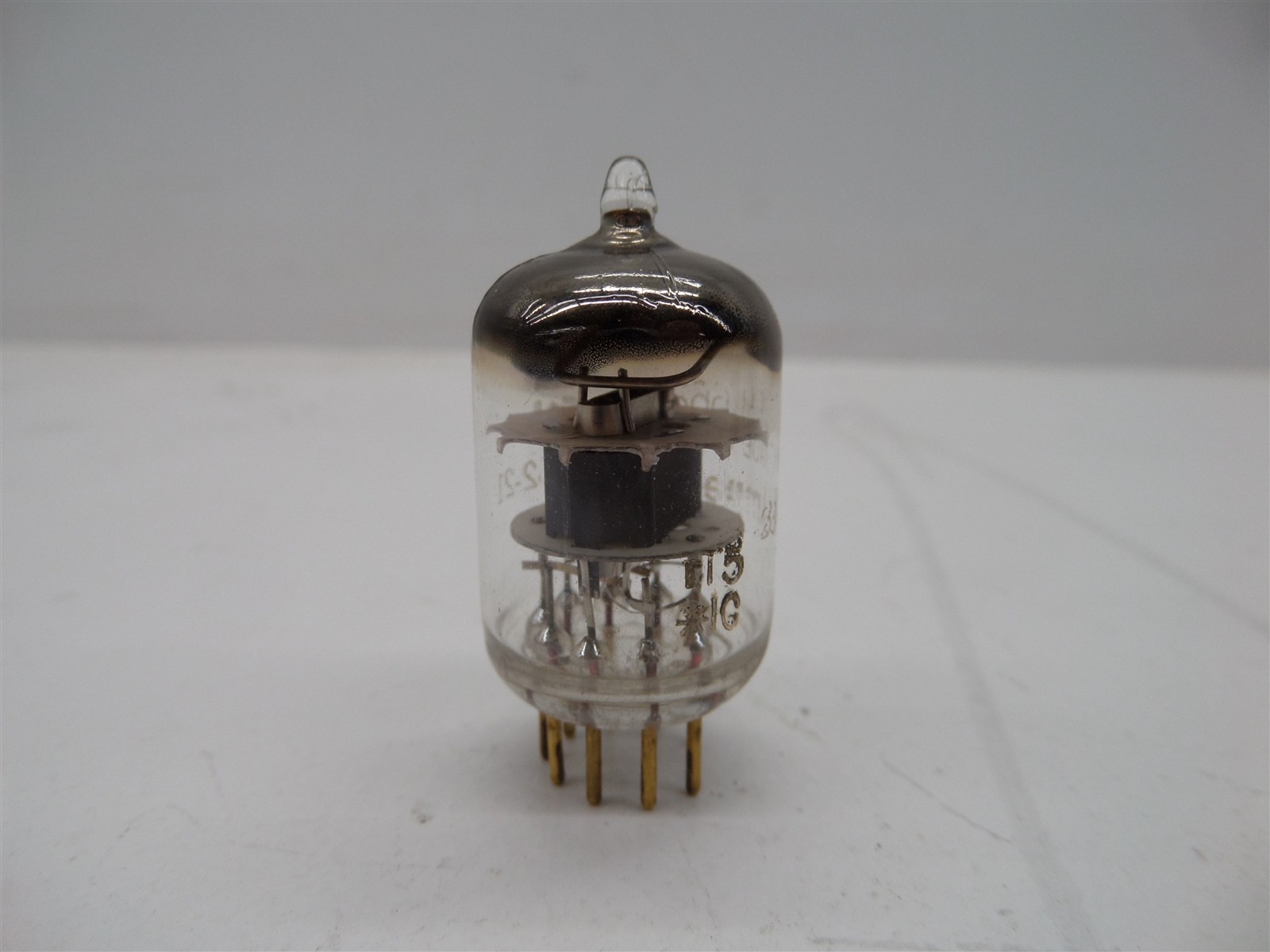 Lot Of 13 Amperex 6688 Electron Tubes