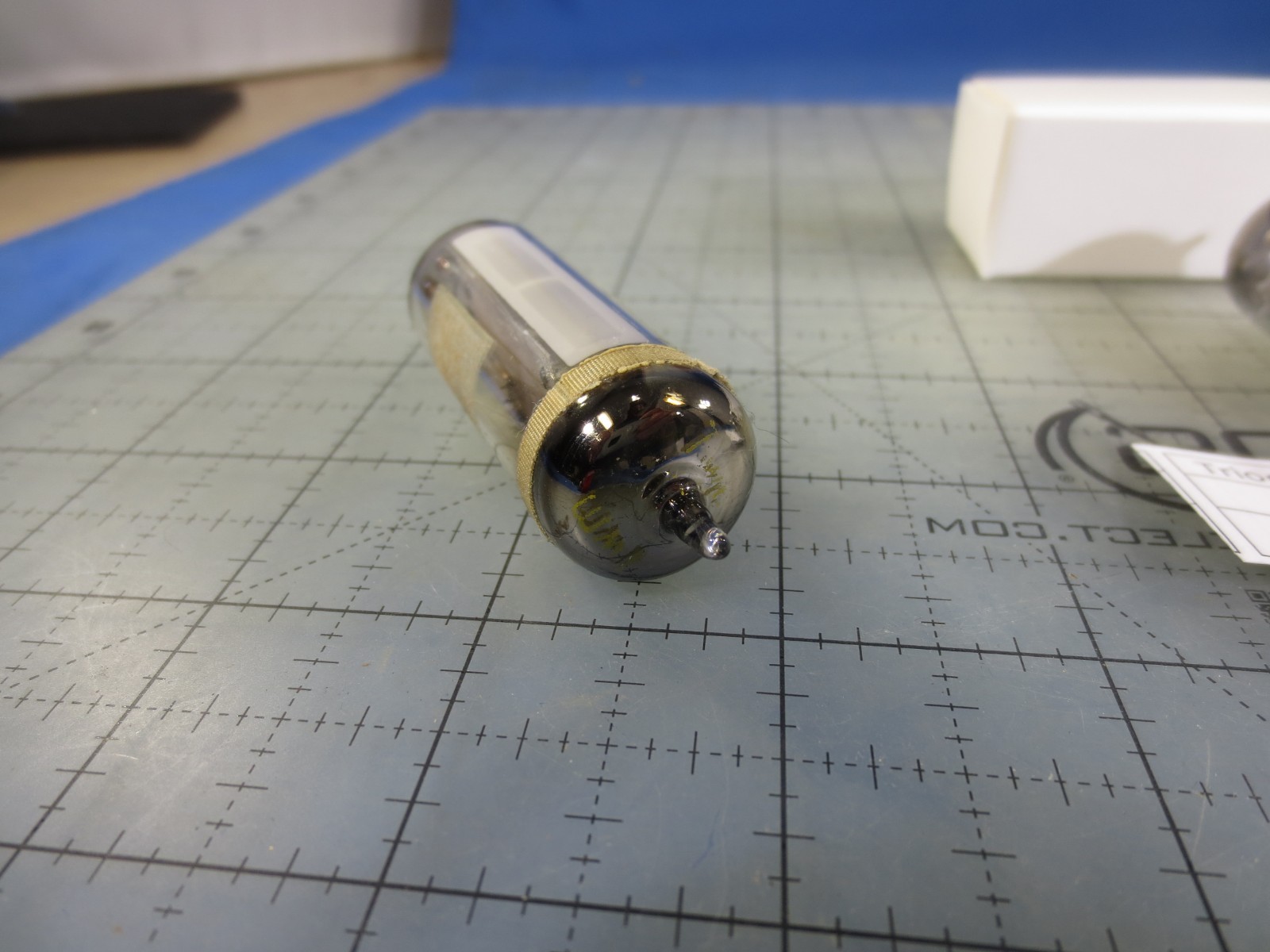 Vintage Telefunken EM84 Vacuum Tube Magic Eye Germany Strong (TESTED W/ TV-7D/U)