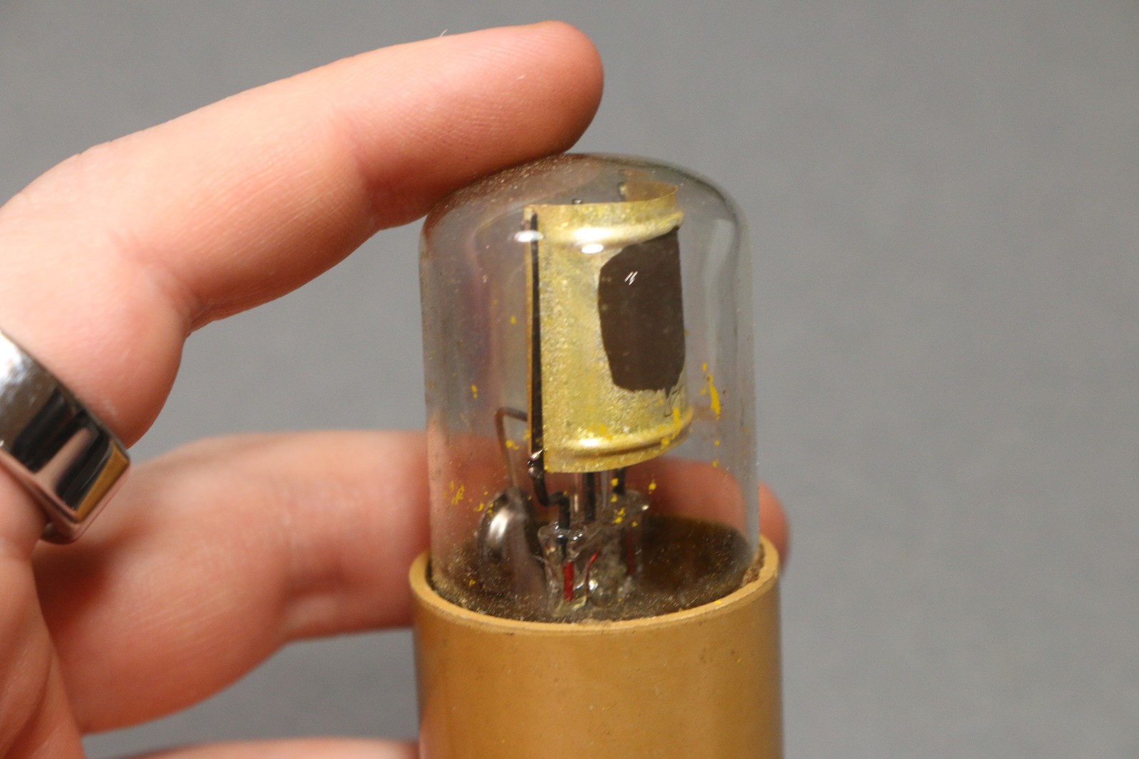 Vintage Unknown Photocell Vacuum Tube Possibly Model IP40 1P40 Cold Cathode