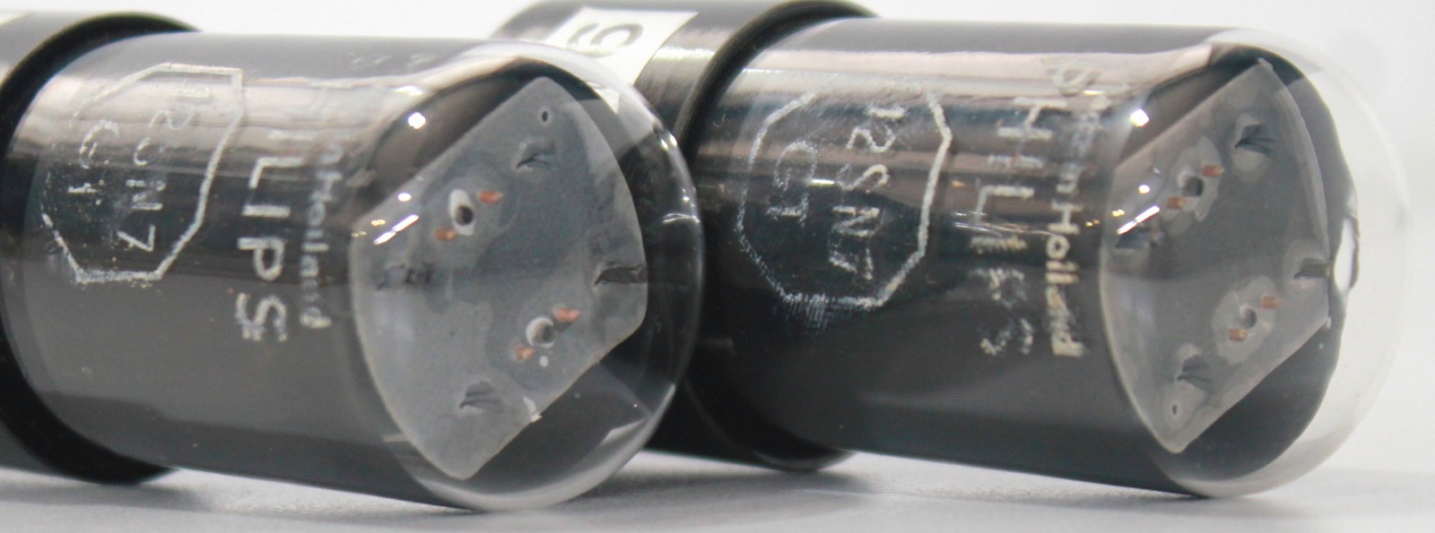 2x NOS Philips Miniwatt 12SN7GT Black Base Made in Holland Amplitrex Tested