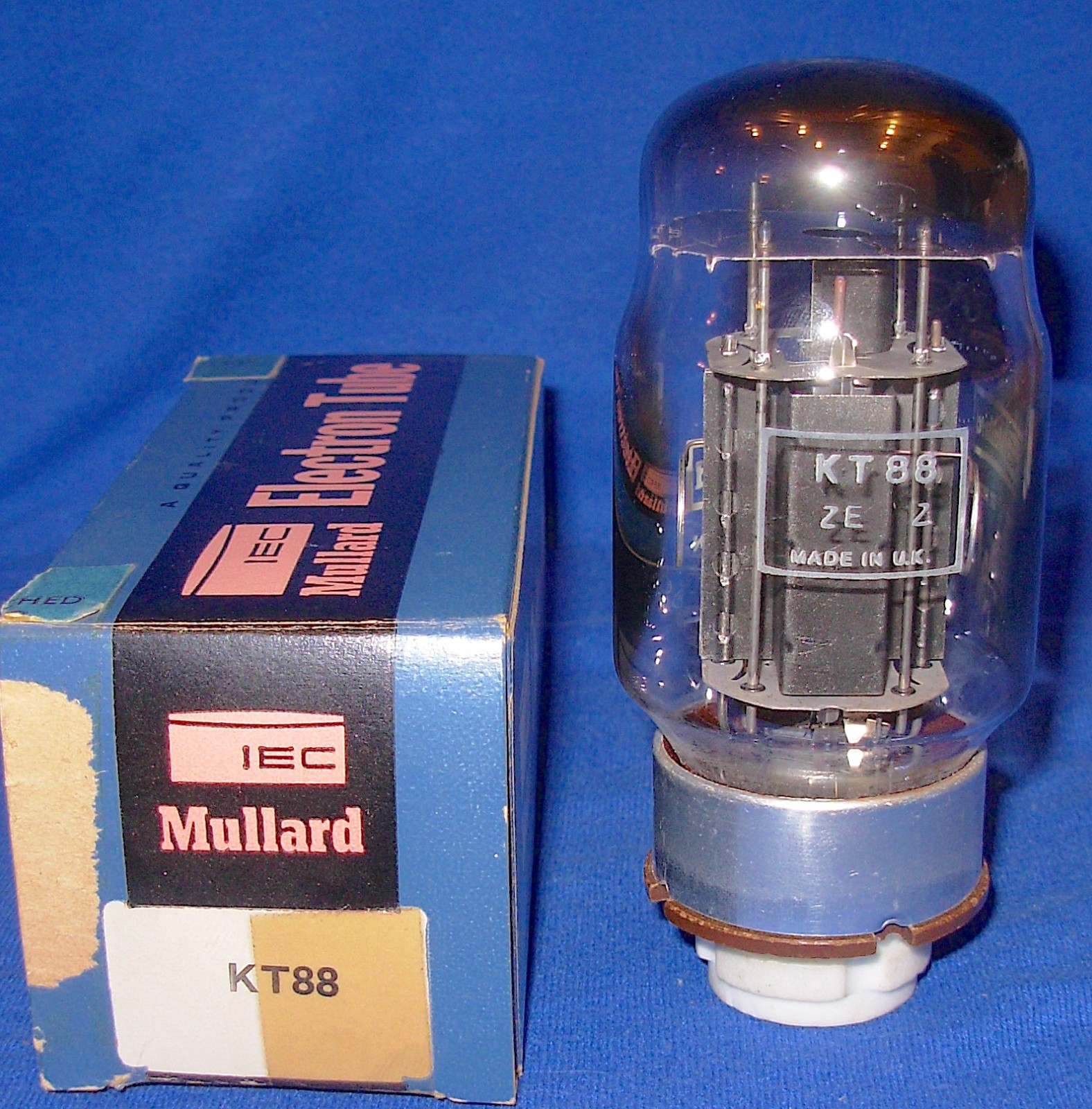NOS / NIB GEC Black Plate KT88 Tube Branded For Mullard