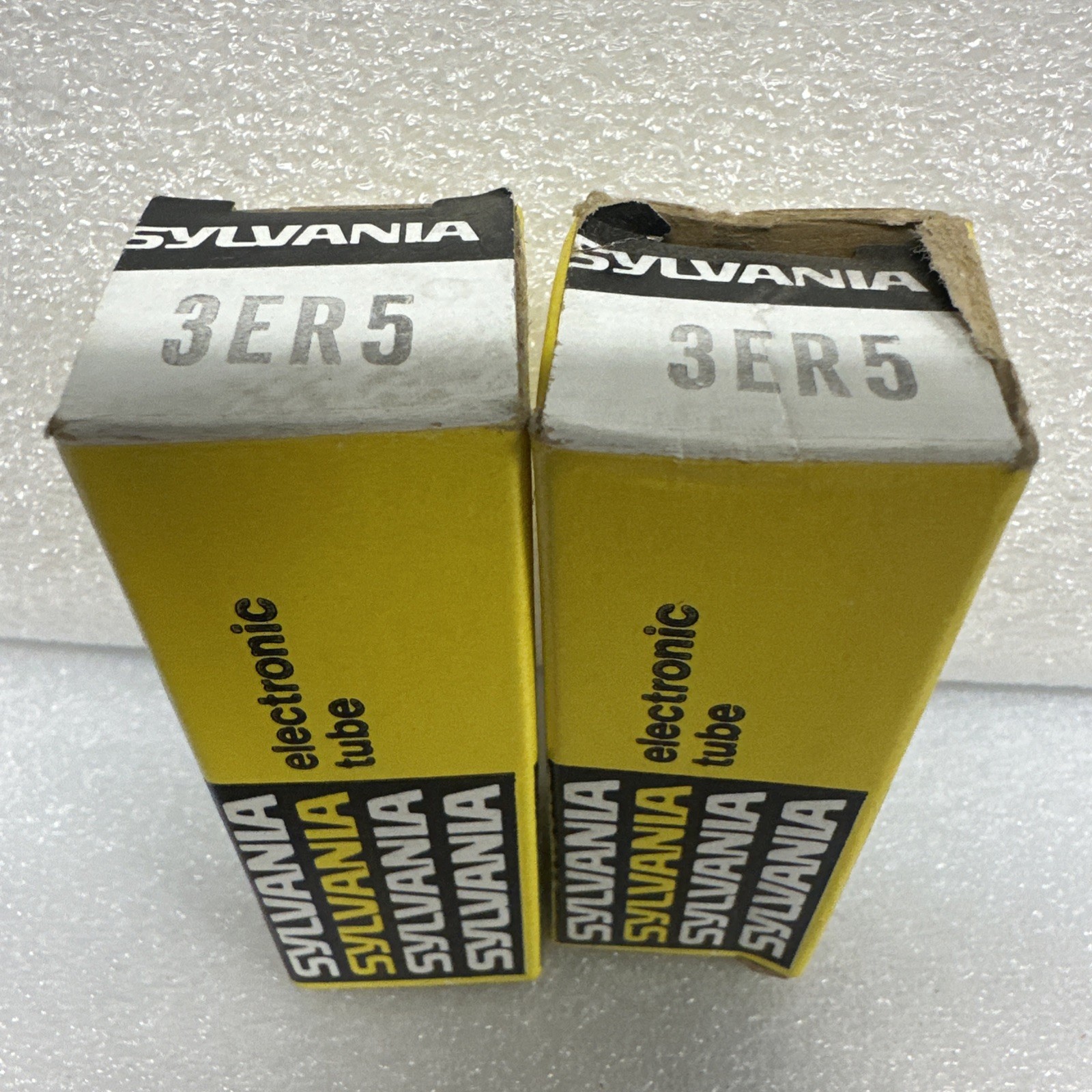 Vintage Sylvania 3ER5 Electronic Vacuum Tube lot of 2