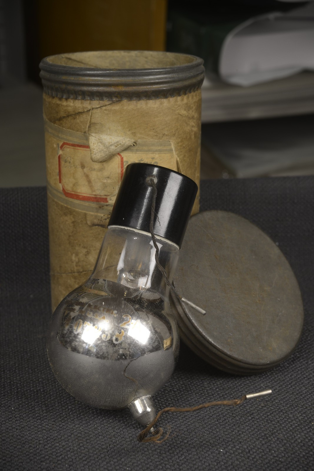 Western Electric 2-A tube sound bulb for 1930s movie projectors