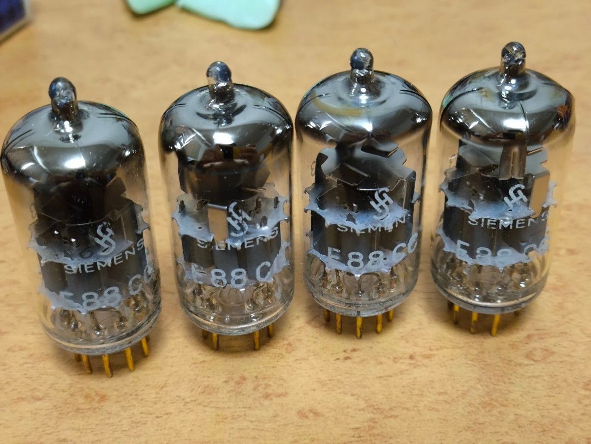Siemens E88CC 6922 Grey Shield Vacuum Tubes Matched Quad 1961