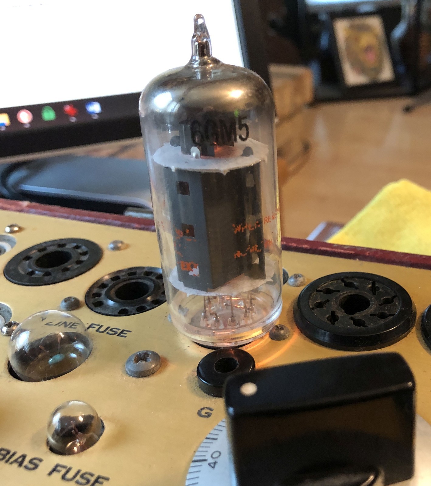 Philco 6GM5 Vacuum Tube. Beam Power Tube. Tests Very Strong See Pics.