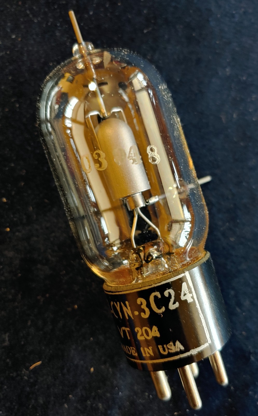 Vintage U.S. ARMY U.S. NAVY JAN-CYN-3C24 VT-204 Vacuum Tube. Untested in Box.