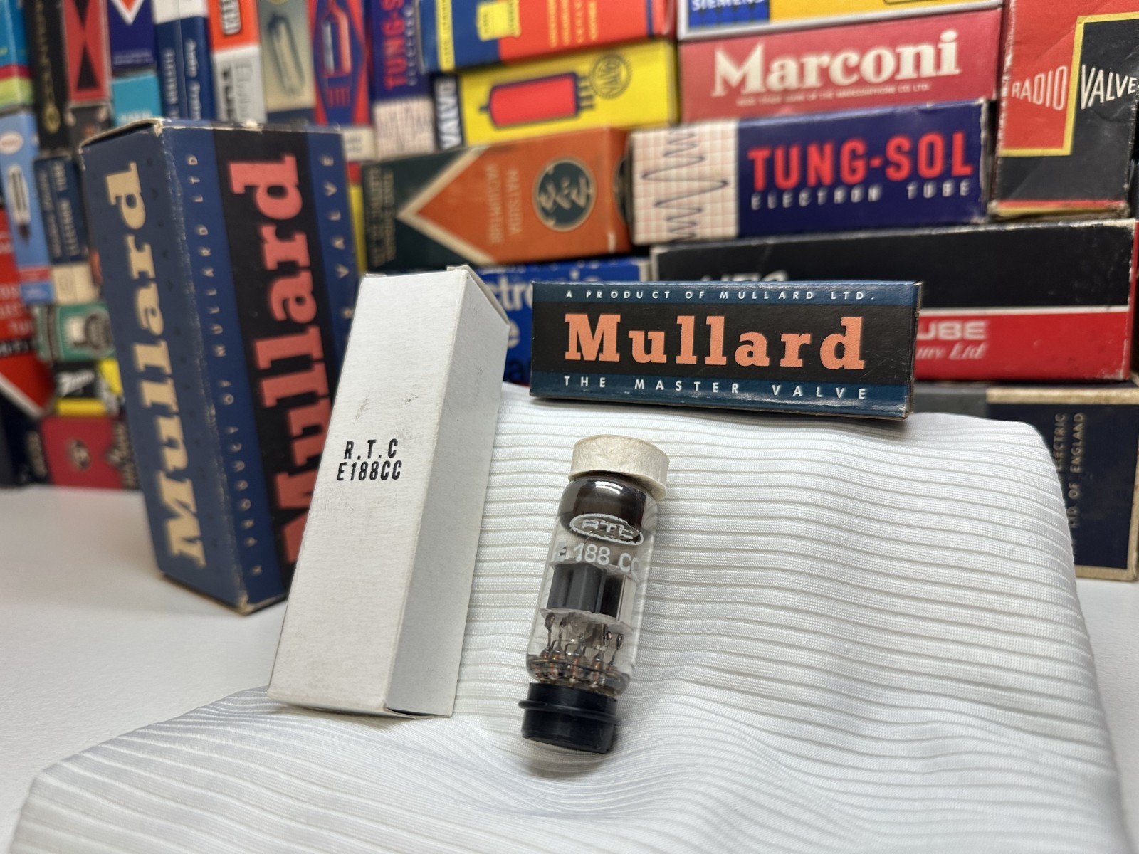 1x NOSVintage Mullard E188CC /RTC MilitaryLbl + OEBox /Rare E88CC 6922 Upgrade