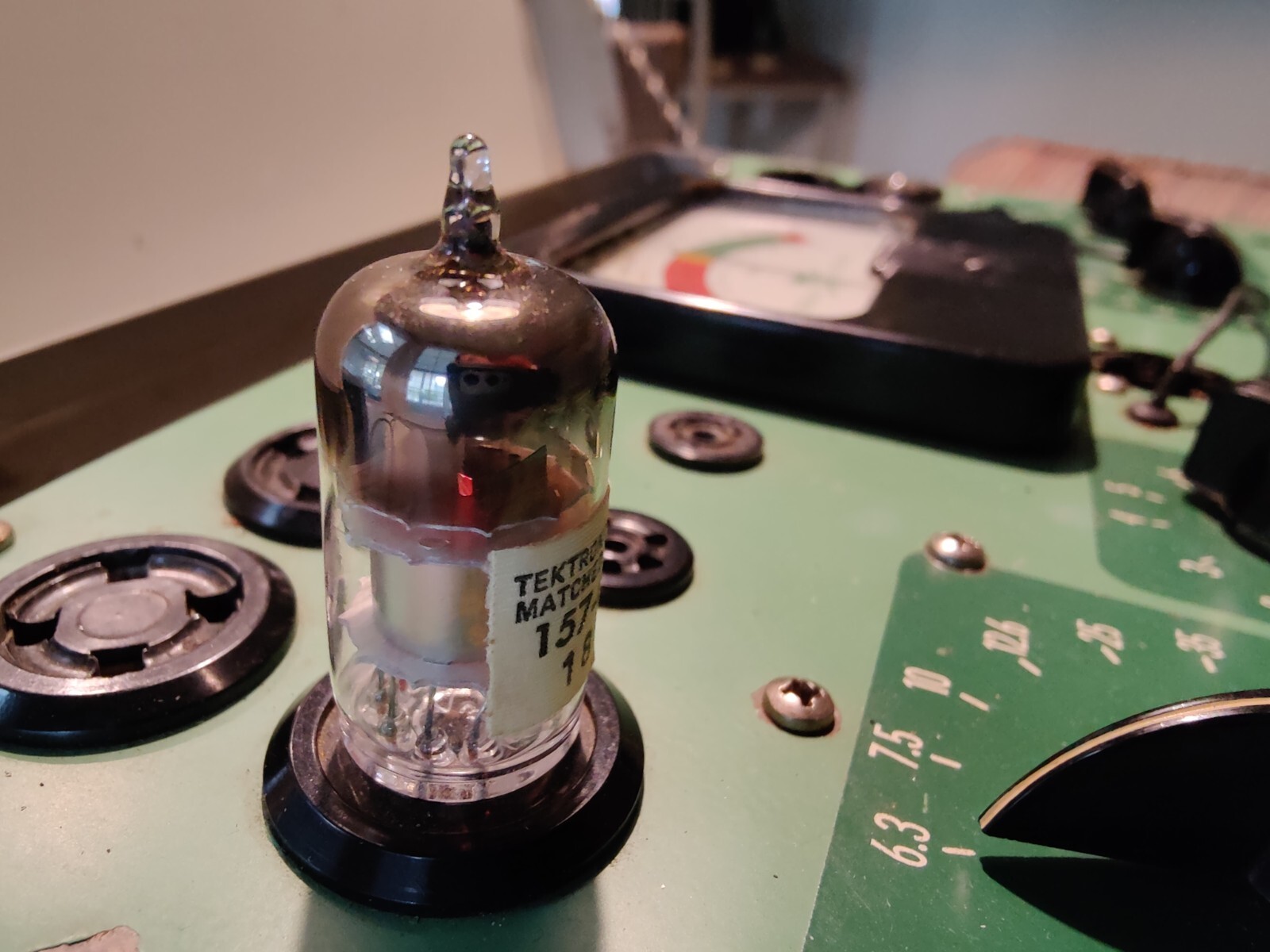 Tektronix (RCA) 5879 Vacuum Tubes Matched Pair “157-014 1801” (Read Description)