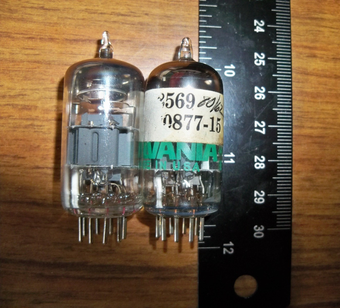 2 Strong SYLVANIA 6DJ8 / ECC88 Tubes