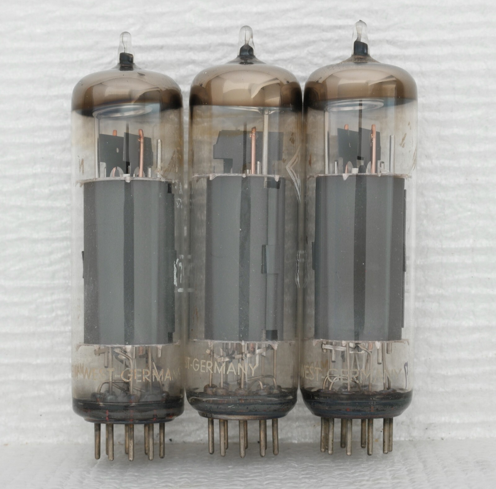 3 Telefunken 7189 / EL84/6BQ5 Vacuum Tubes : O-Getter/Same Date Code / Strong!!!