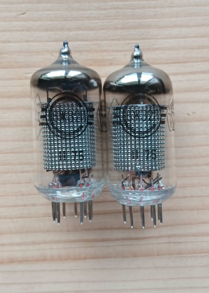 6J32P (EF86, 6Ж32П) Pair Vacuum Tubes Svetlana 75′ NOS