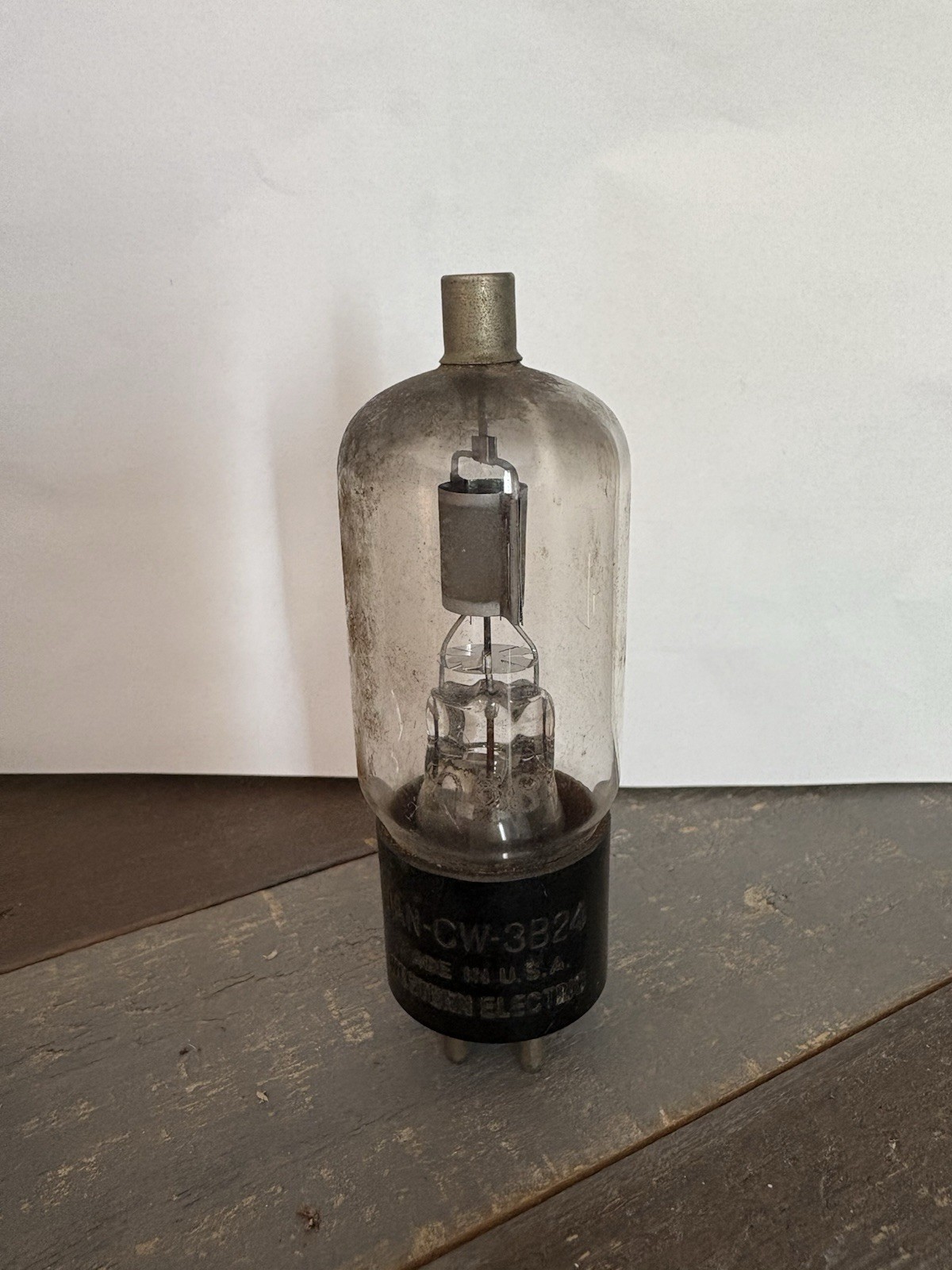 Vintage Western Electric Engraved JAN CW 3B24 Made in USA Code 068