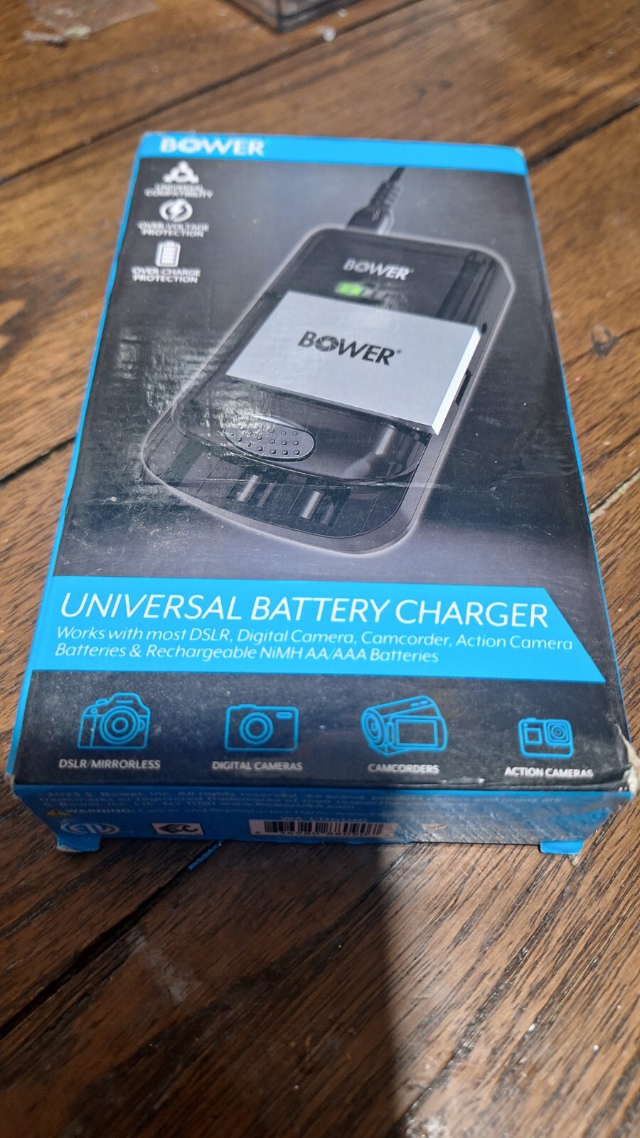 Bower Universal Battry Charger