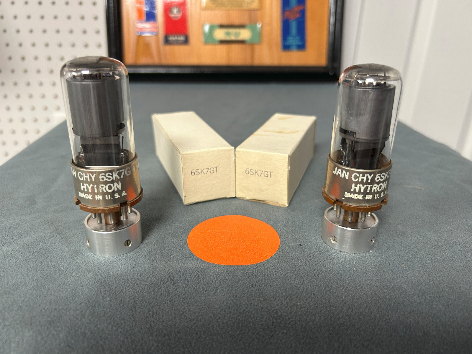 Matched Pair of HYTRON JAN CHY 6SK7GTY Tubes – Amplitrex Matched