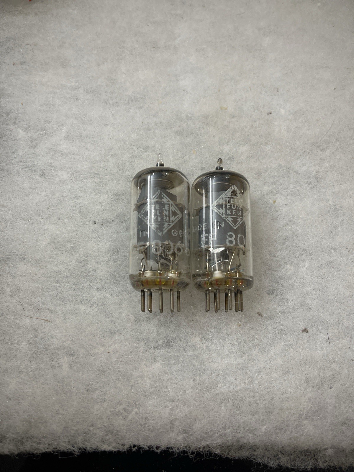 Telefunken EF86 EF806S 6267 Ribbed Plate Round Top NOS NIB Matched Pair