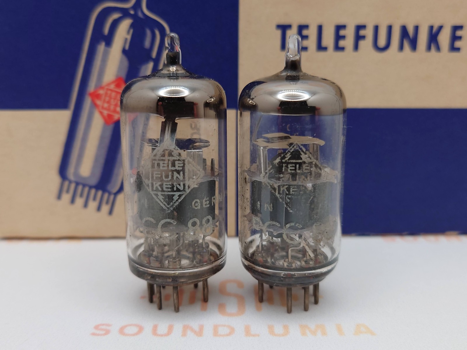 Telefunken PCC88 7DJ8 O-getter Matched Pair ◇ Bottom – Berlin 1964/65