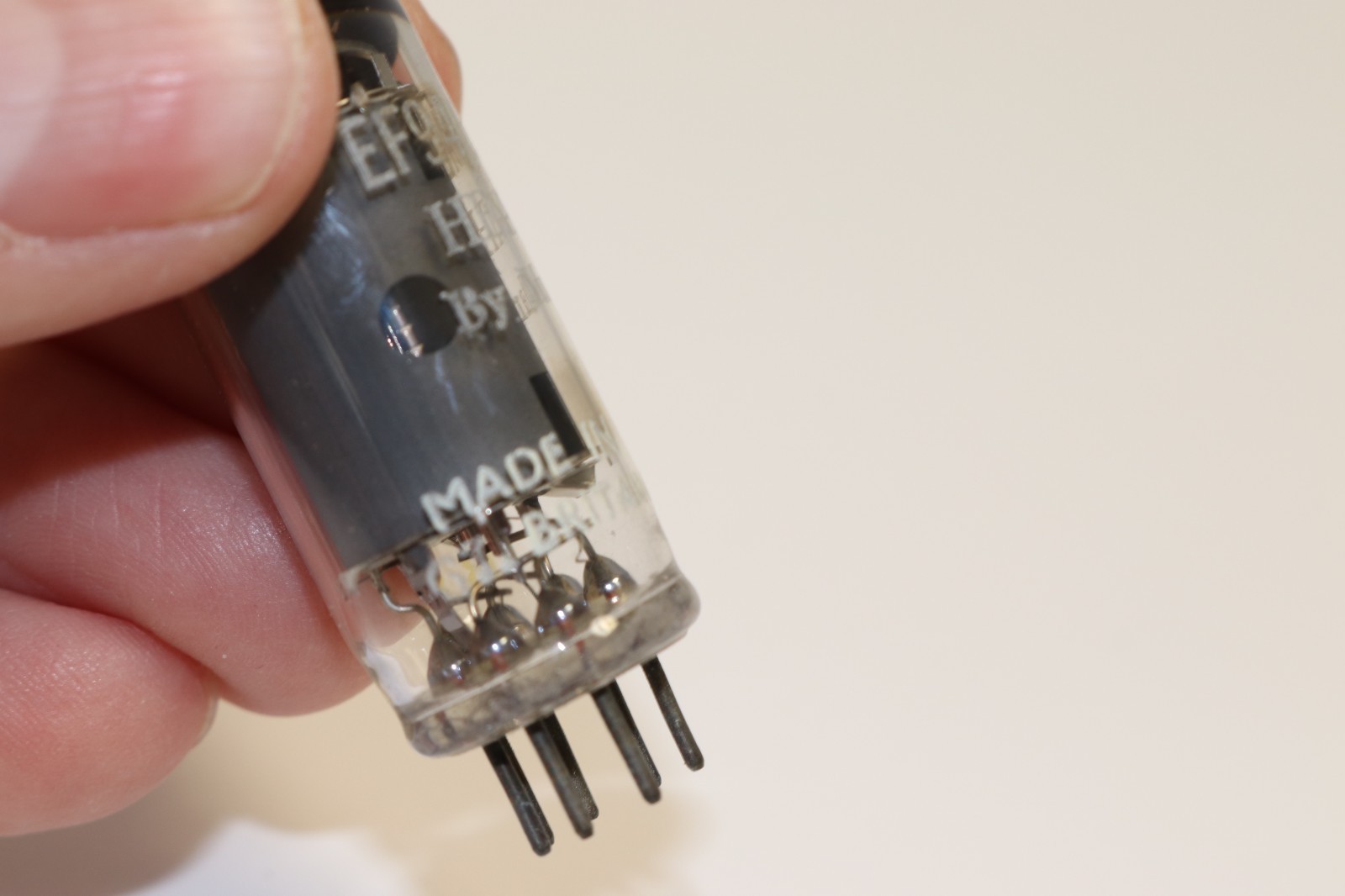 MULLARD (HEATH) – EF94 / 6AU6 – VACUUM TUBE – AMPLITREX TESTED – 103% – NOS