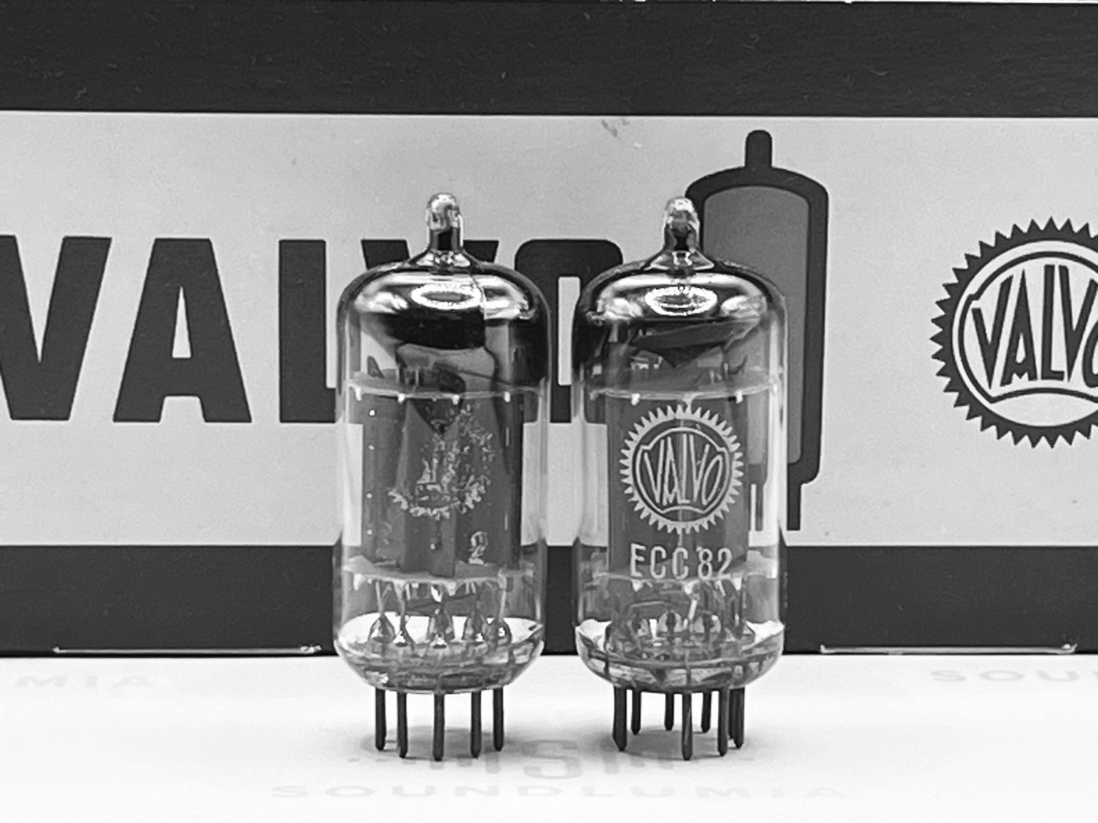 2x Valvo ECC82 12AU7 Long Plates 45° Foil D-getter – Hamburg Pre 1955 – Strong