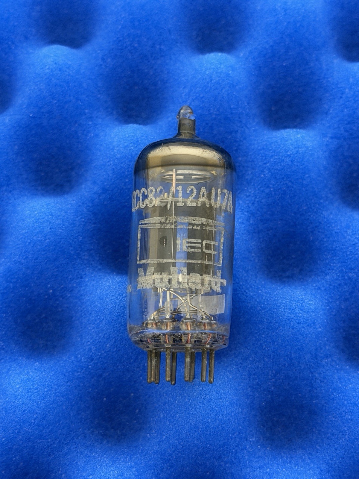 ONE IEC Mullard Ecc82 12au7A Tube