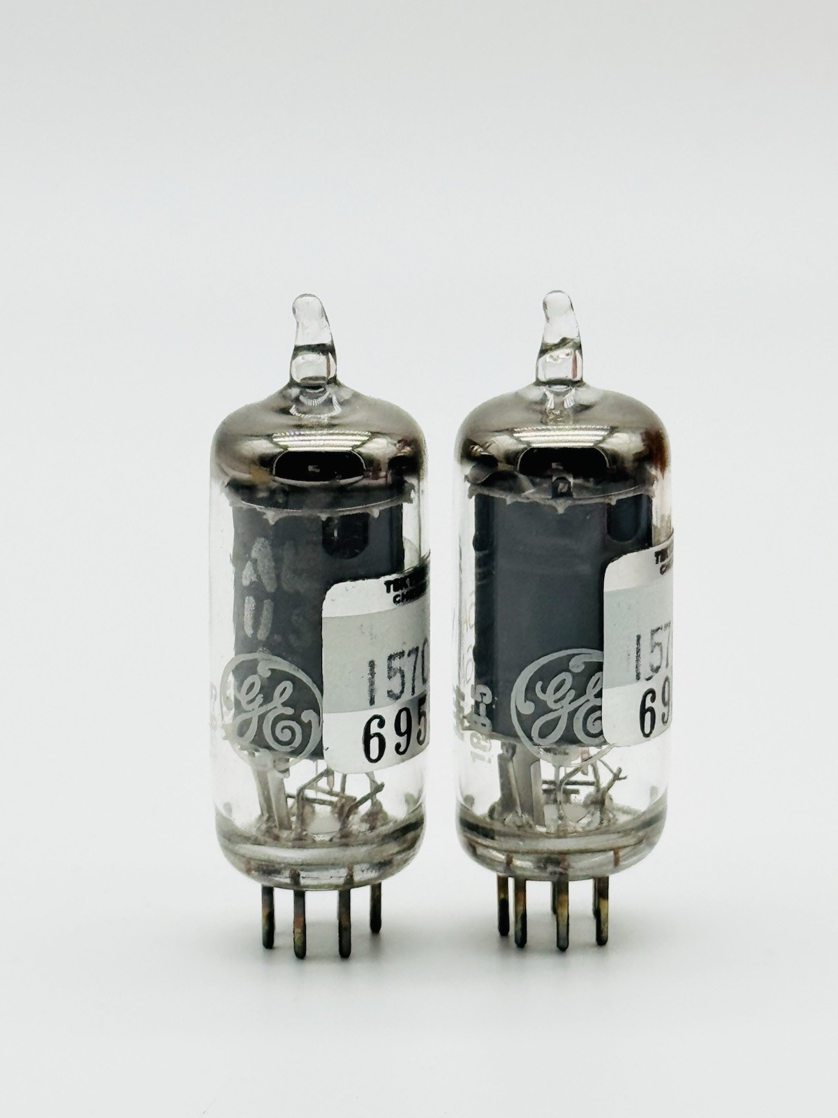 x2 NEW Vintage Matching PAIR Tektronix GE 6AU6 A 8425 Electron Vacuum Tubes J6