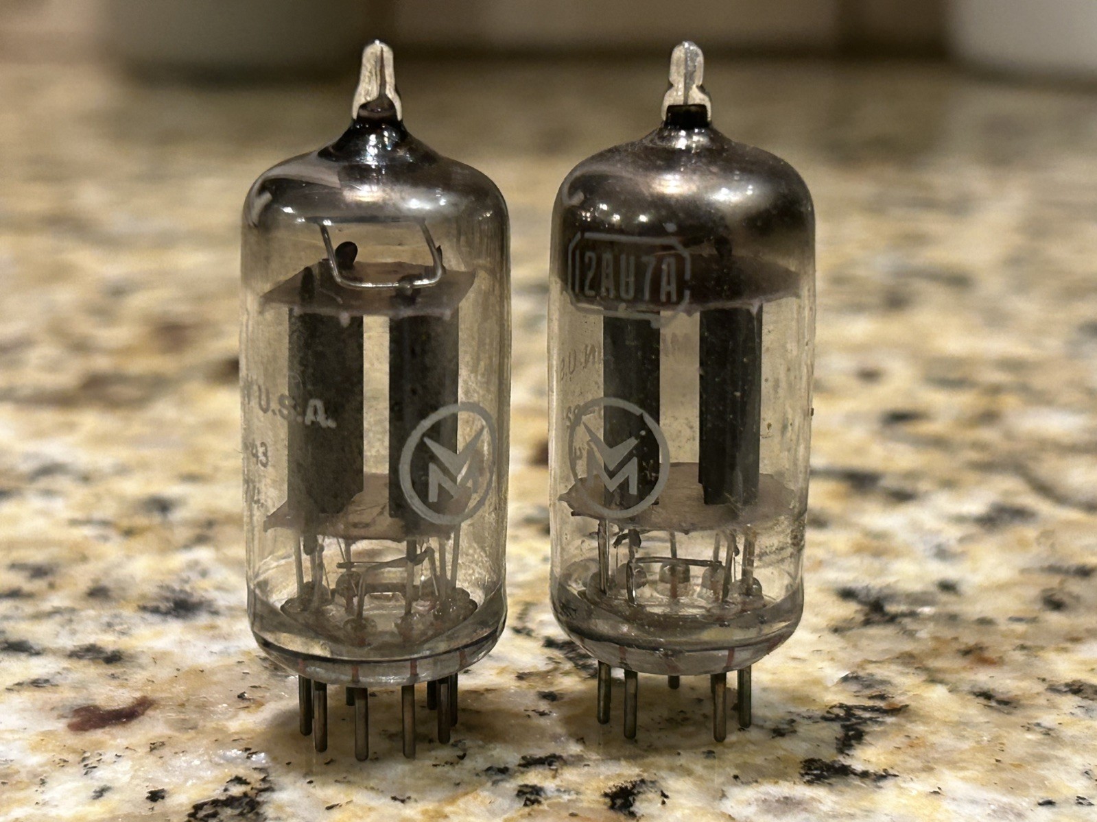VINTAGE PAIR RCA 12AU7A ECC82 AMP TUBES LONG PLATE SQUARE ANGLED GETTER 1958