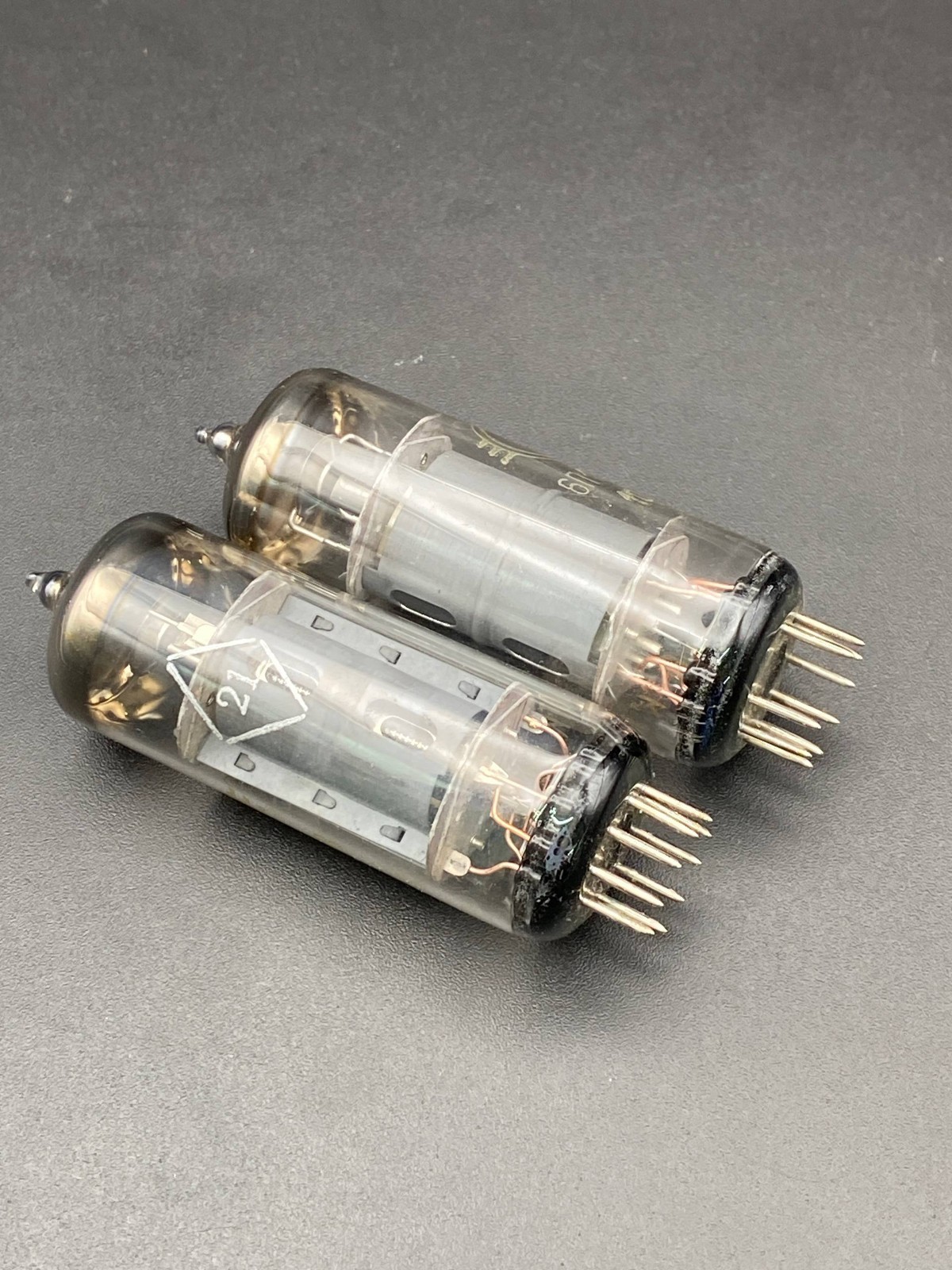 2 pcs NEW 6P1P-EV / 6P1P / Svetlana tubes NEW