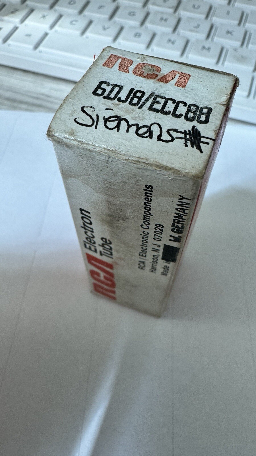 SIEMENS ECC88 E88CC 6922 6DJ8 NOS (RCA Label Frame Grid Silver Shield grail Ga2