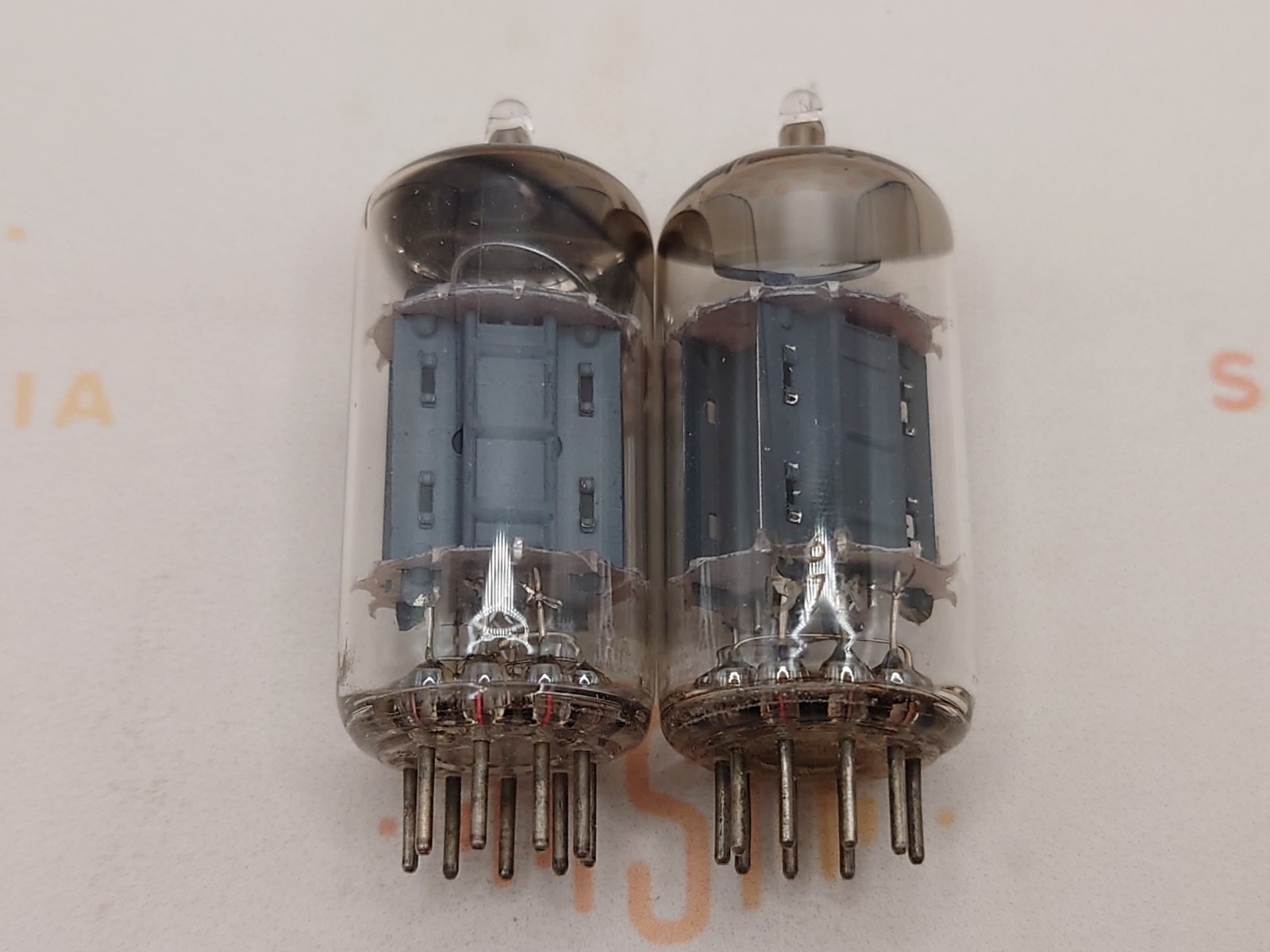 2x Valvo ECC82 12AU7 Long Plates O-getter – Hamburg 1957/1958 – NOS
