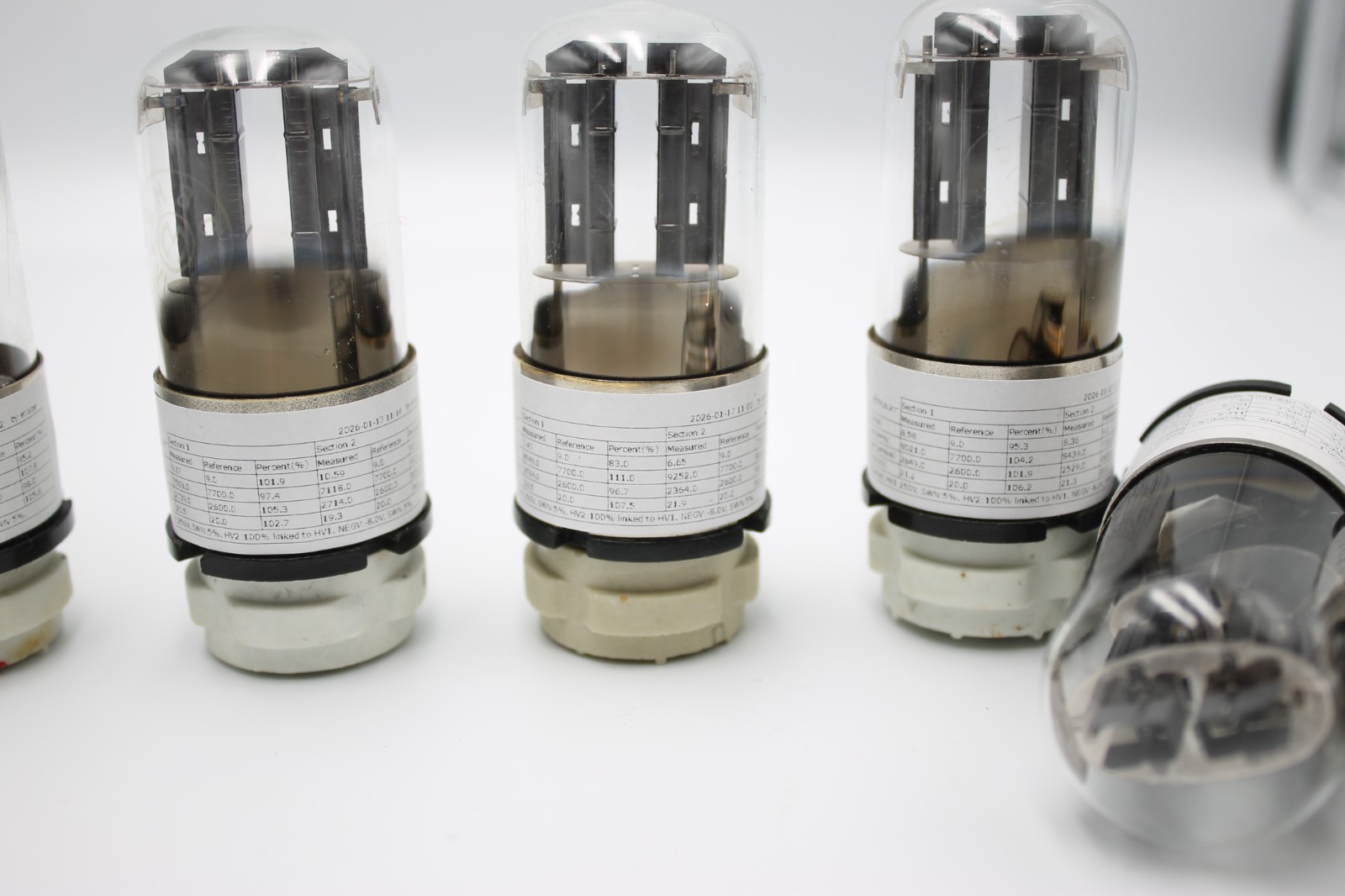 1 PCS 6N8S / 6N8S / 6SN7 / 1578 / ECC32. MELZ. Metal Base. Etracer Tested.