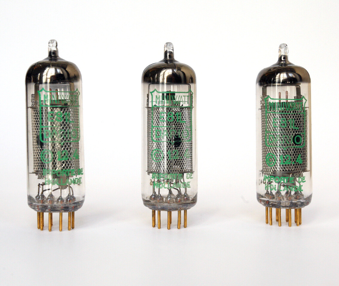 NOS 3x MINIWATT DARIO E81L [6686] pentode tubes vacuum Holland vintage BOXED