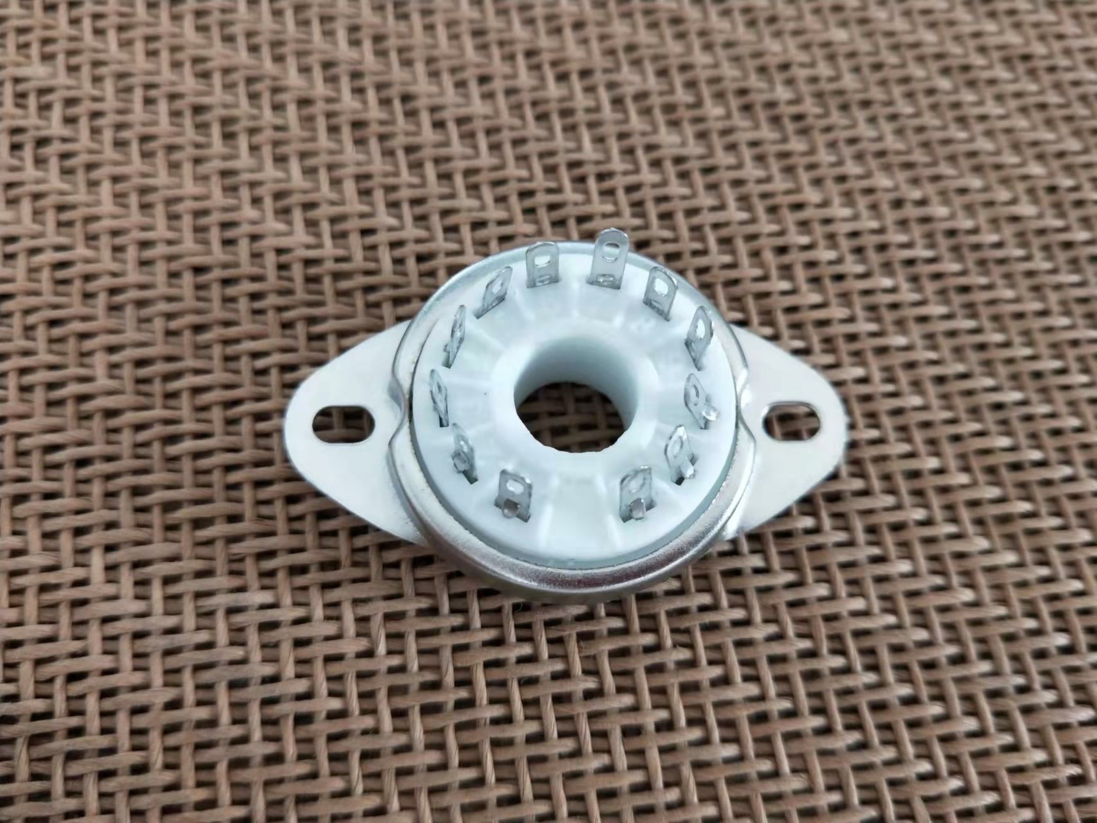 CERAMIC COMPACTRON 12 pin VACUUM TUBE SOCKET, TOP MOUNT, W/ hardware