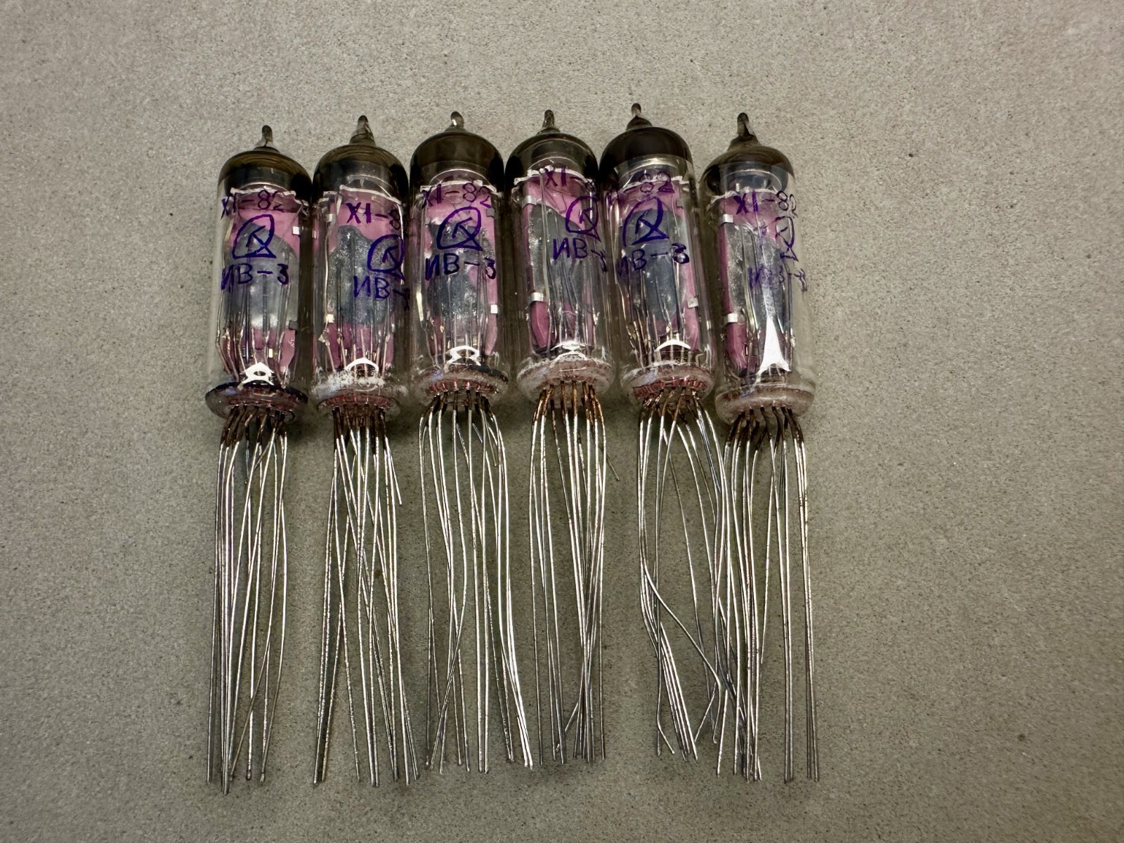 6 PCS IV-3 NEW NOS VACUUM TUBE VFD INDICATOR NIXIE SAME DATE 82’s