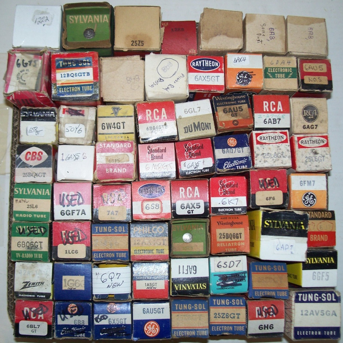 Lot of (100+) NOS & used tubes in boxes,collection,radio,amp,compactron,octal,++