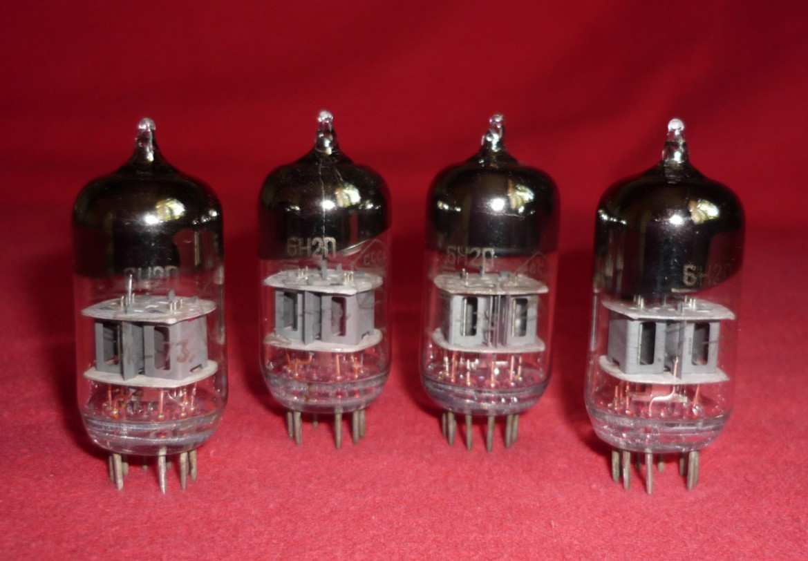 4pcs. 6N2P / 6Н2П ~ 6CC41 Double triode. NEW. SAME DATE 1973