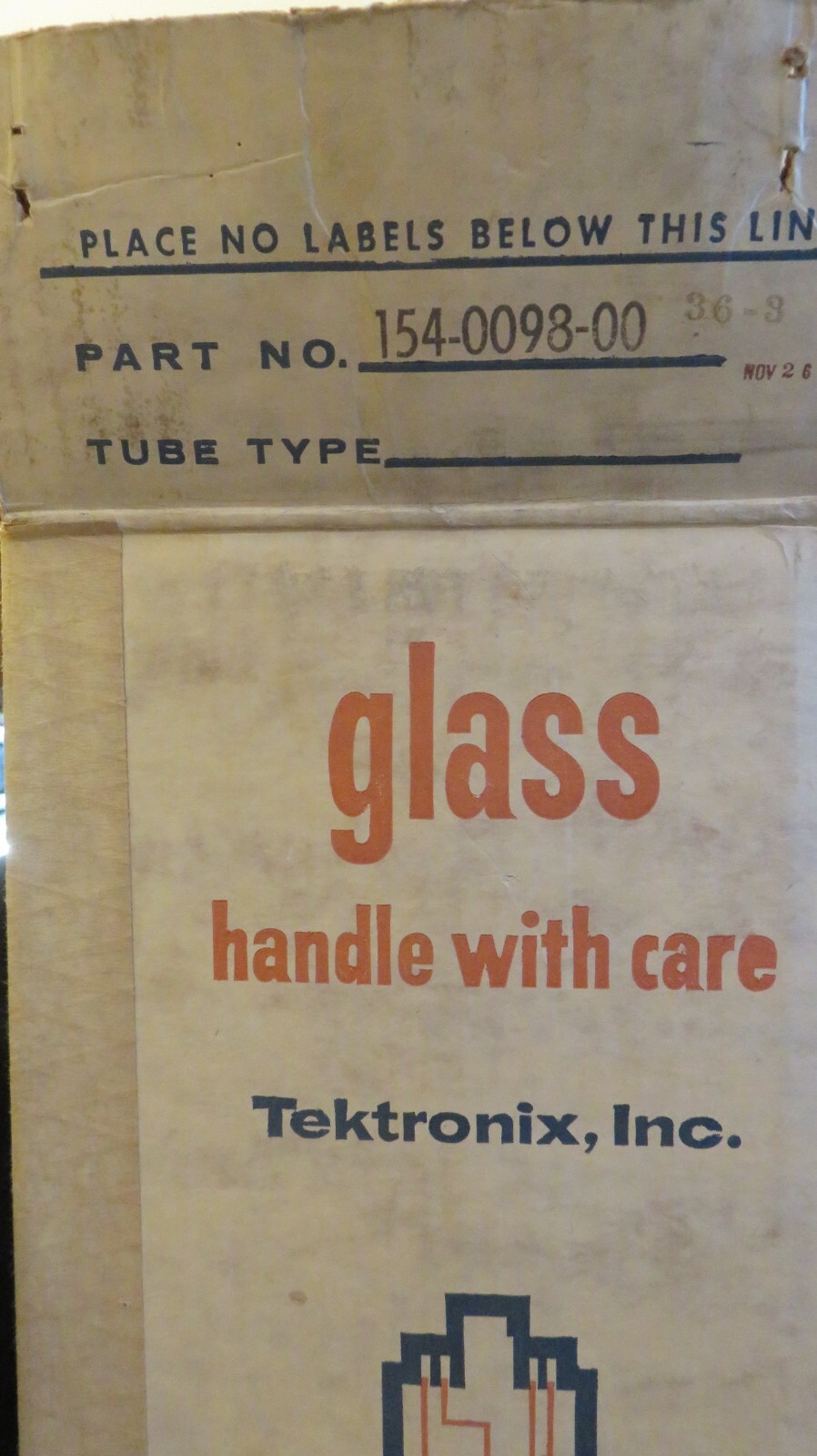 Tektronix 154-0098-00 CRT Oscilloscope Tube NIB 5BHP2 / T54P2