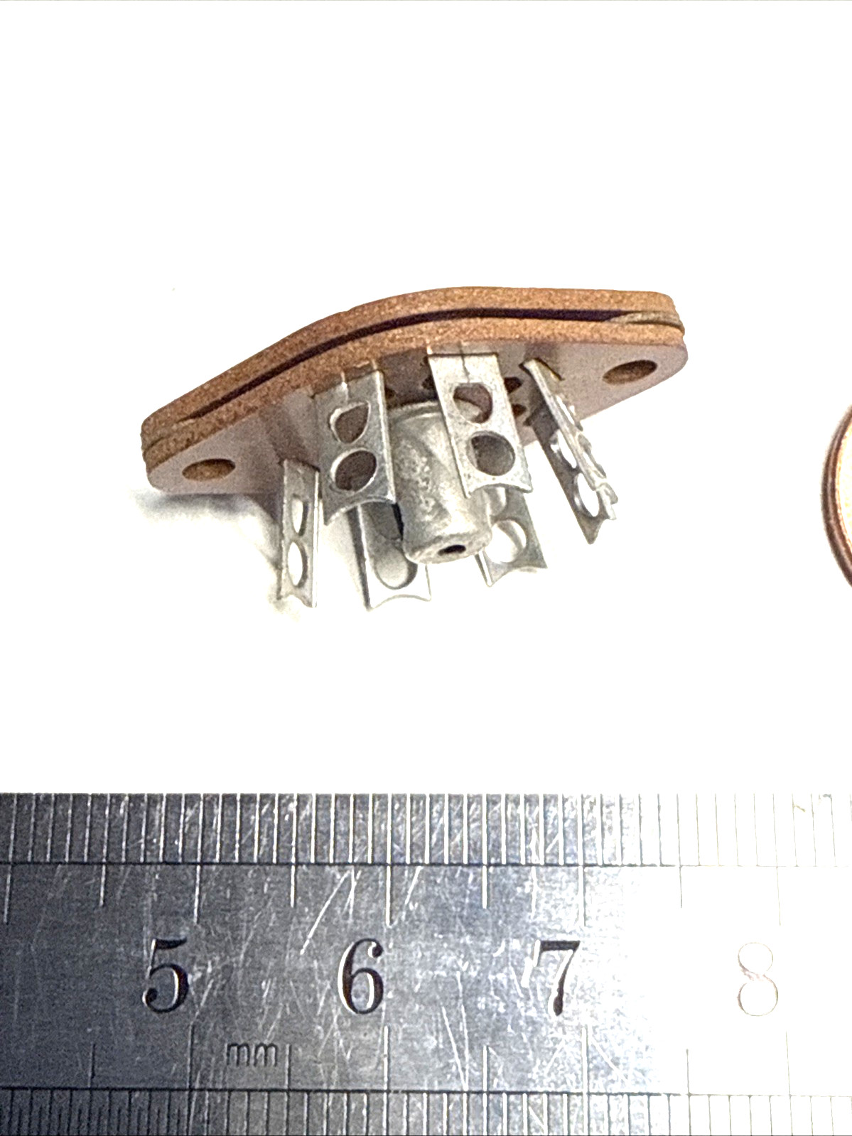 one 7 Pin Miniature Phenolic Wafer Tube Socket NOS bottom mount