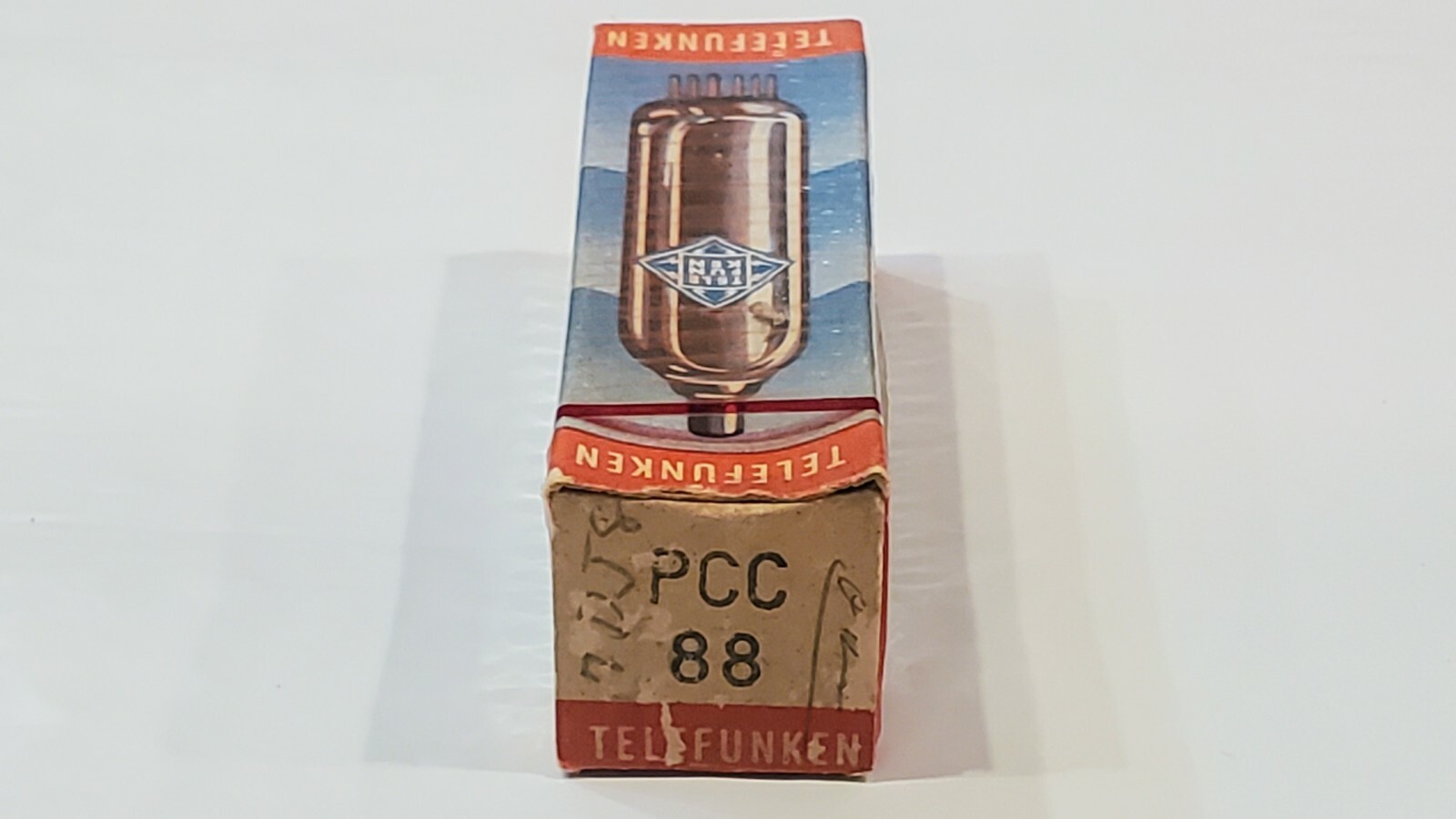 Vintage Telefunken PCC88/7DJ8 Tube