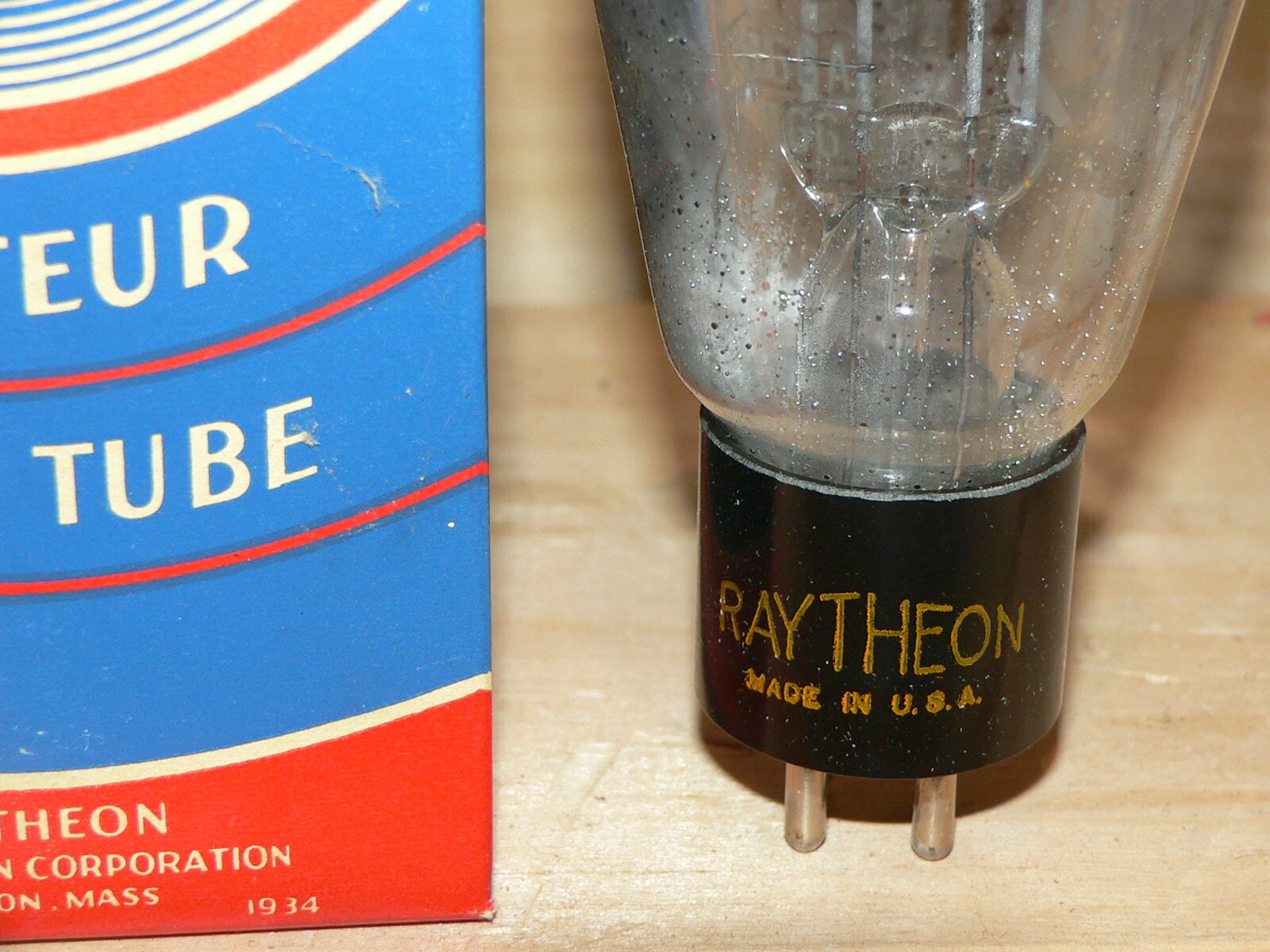 1 NIB Raytheon 866A Tube (USA) 1930s