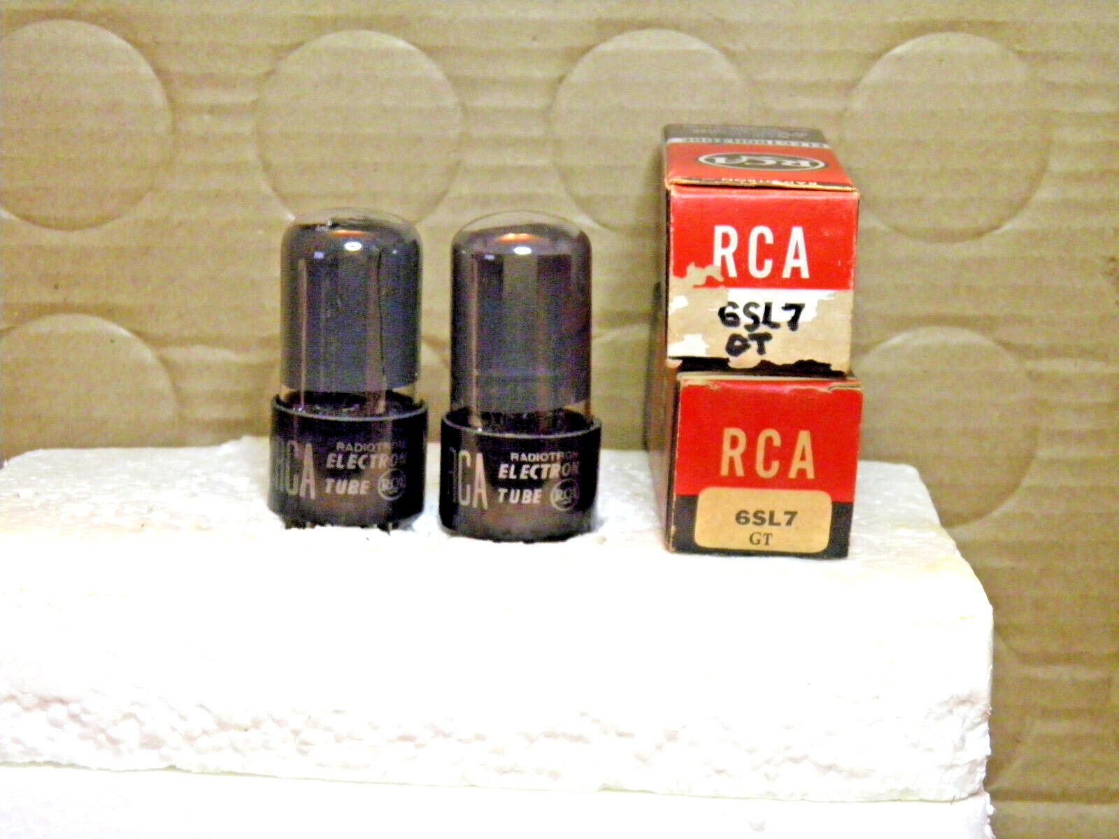A MATCHED PAIR OF RCA 6SL7GT SMOKED GLASS BLACKPLATE NOS/NIB VACUUM TUBES