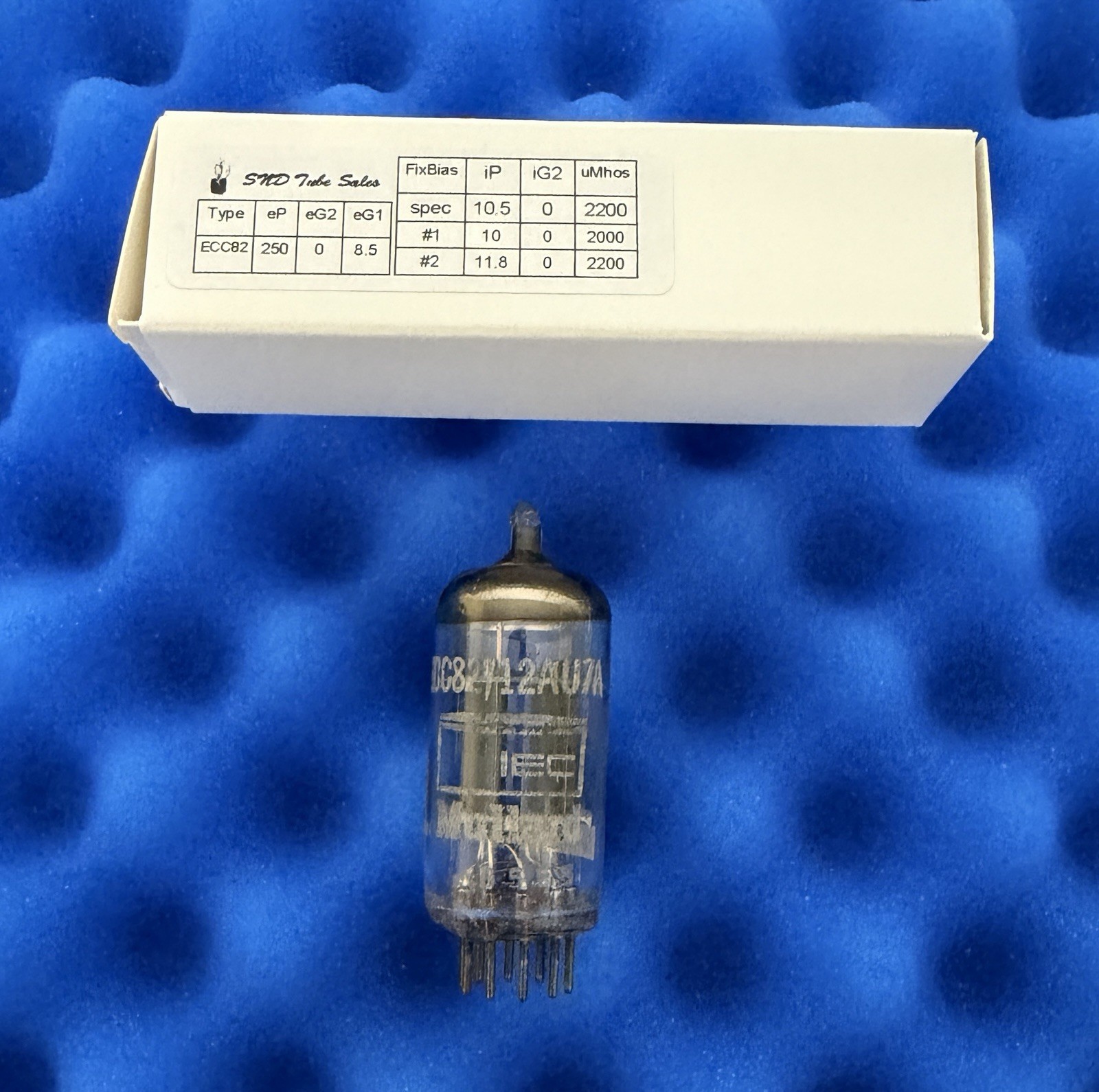 ONE IEC Mullard Ecc82 12au7A Tube