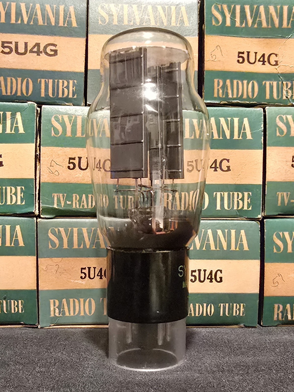SYLVANIA 5U4G TUBE 1947 FULL WAVE RECTIFIER RIBBED PLATES BOTTOM D GETTER NIB