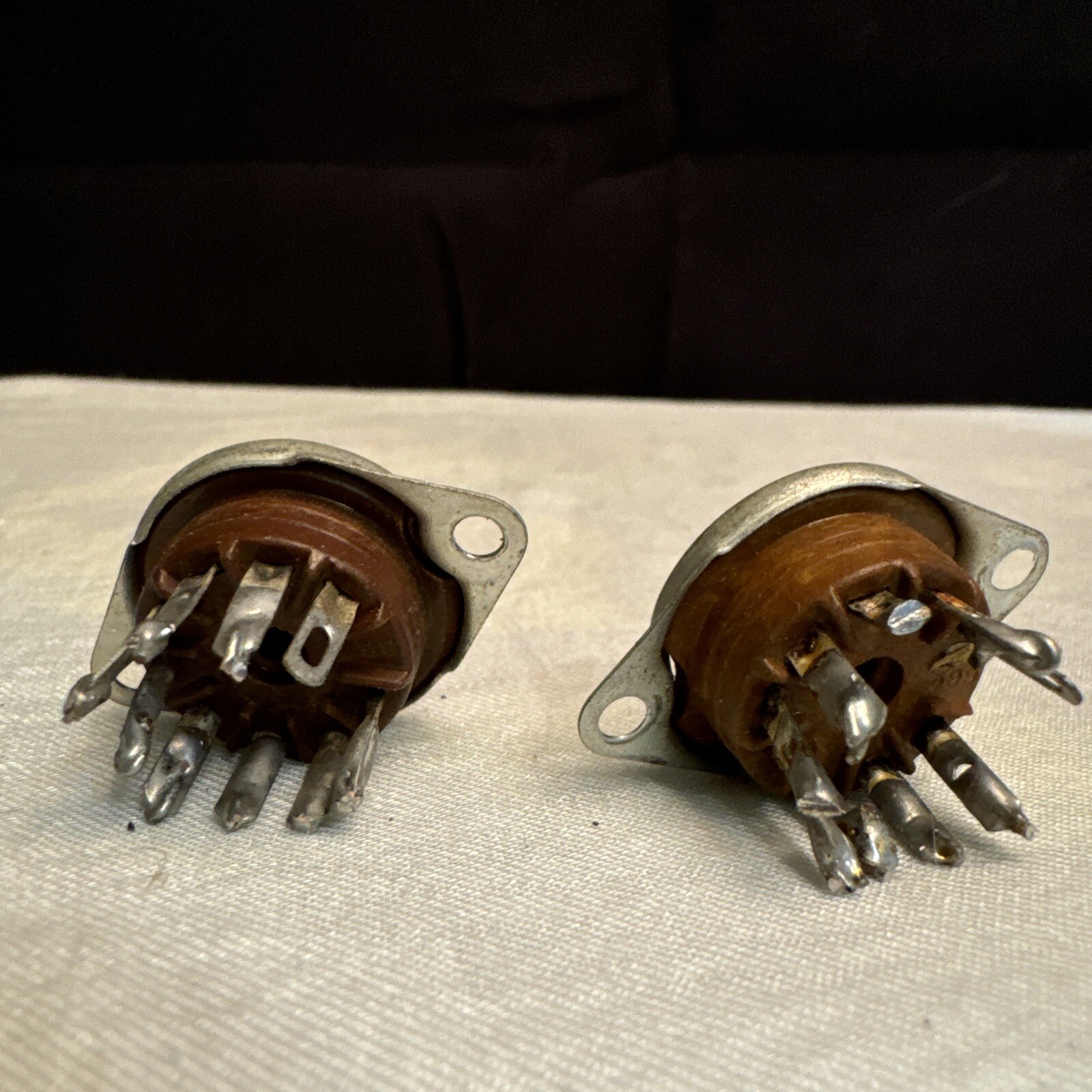 Vacuum Tube 9 Pin OEM Tube Socket Pre Owned