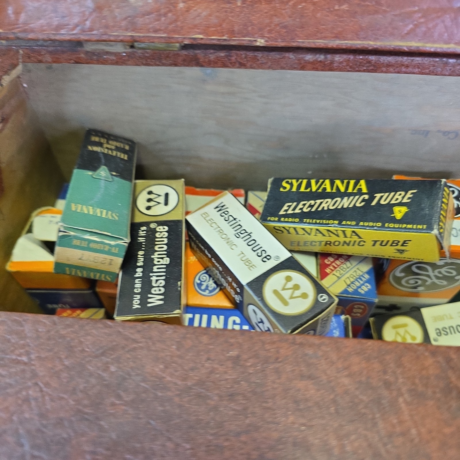GE General Electric Electronics Tubes Vintage Storage Case included