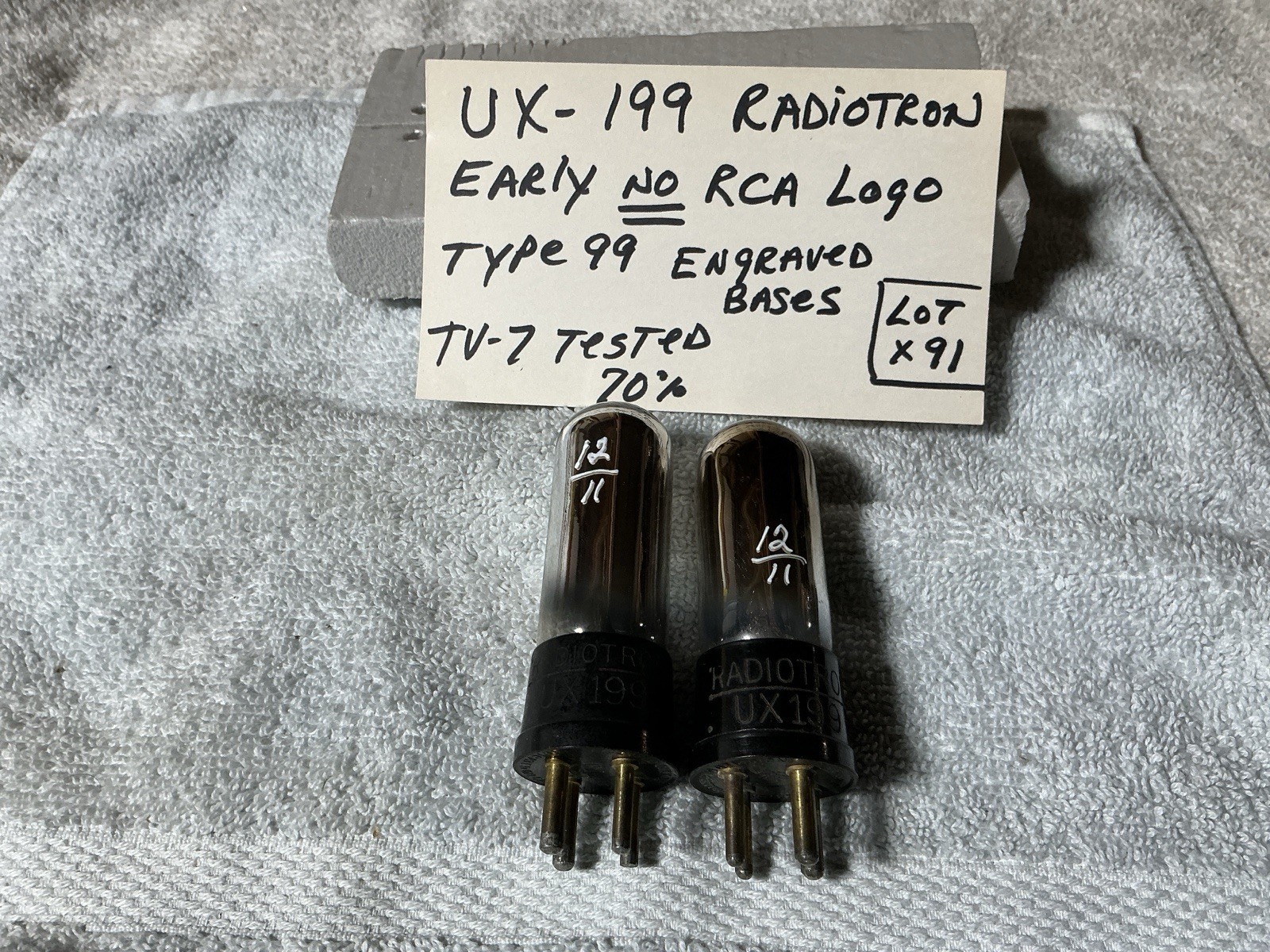 2 Antique VACUUM TUBES UX-199 Type 99 RADIOTRON RARE 299 Detector Amplifier 70%