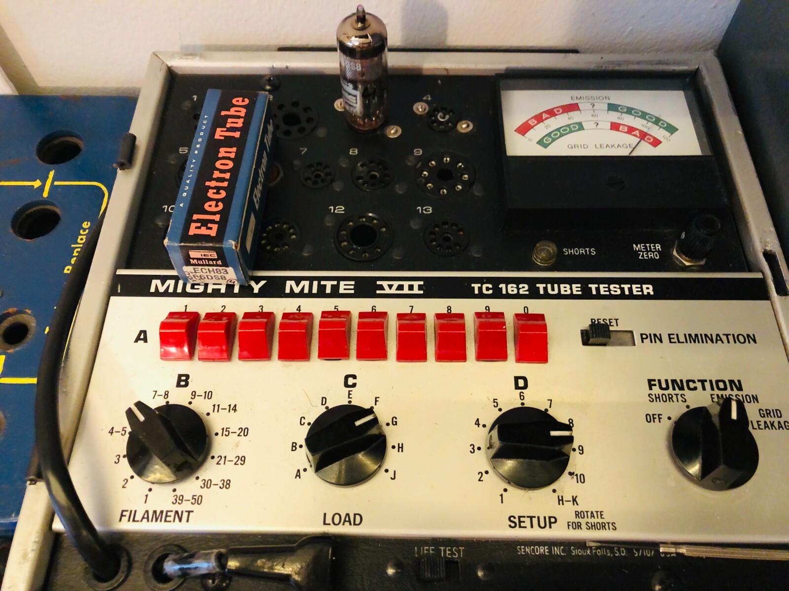 Pair Philips ECH83 6DS8 Label Mullard Same Date NOS NIB Life Test Excellent Tube