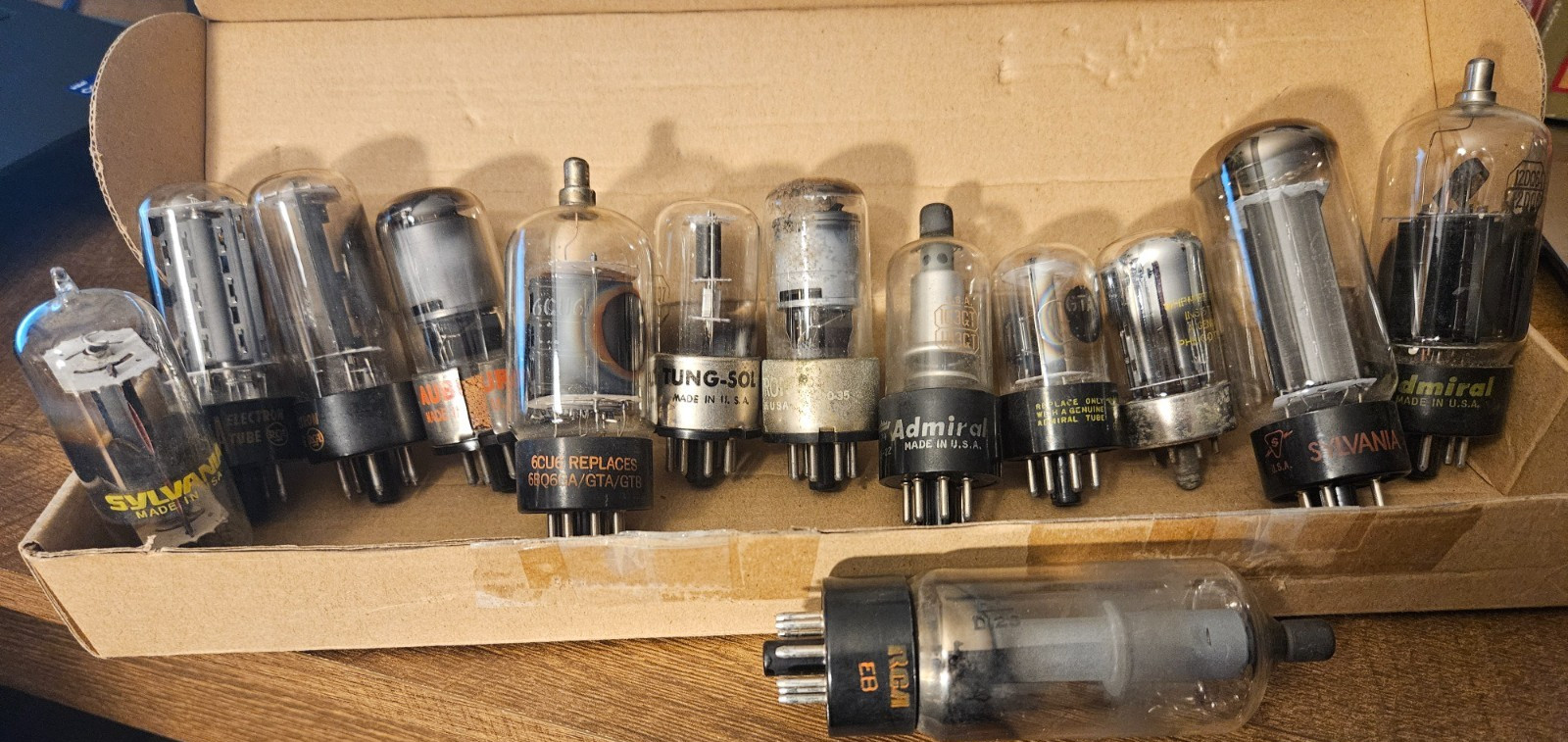 Lot Of 13 VINTAGE Radio Vacuum Tubes – Untested